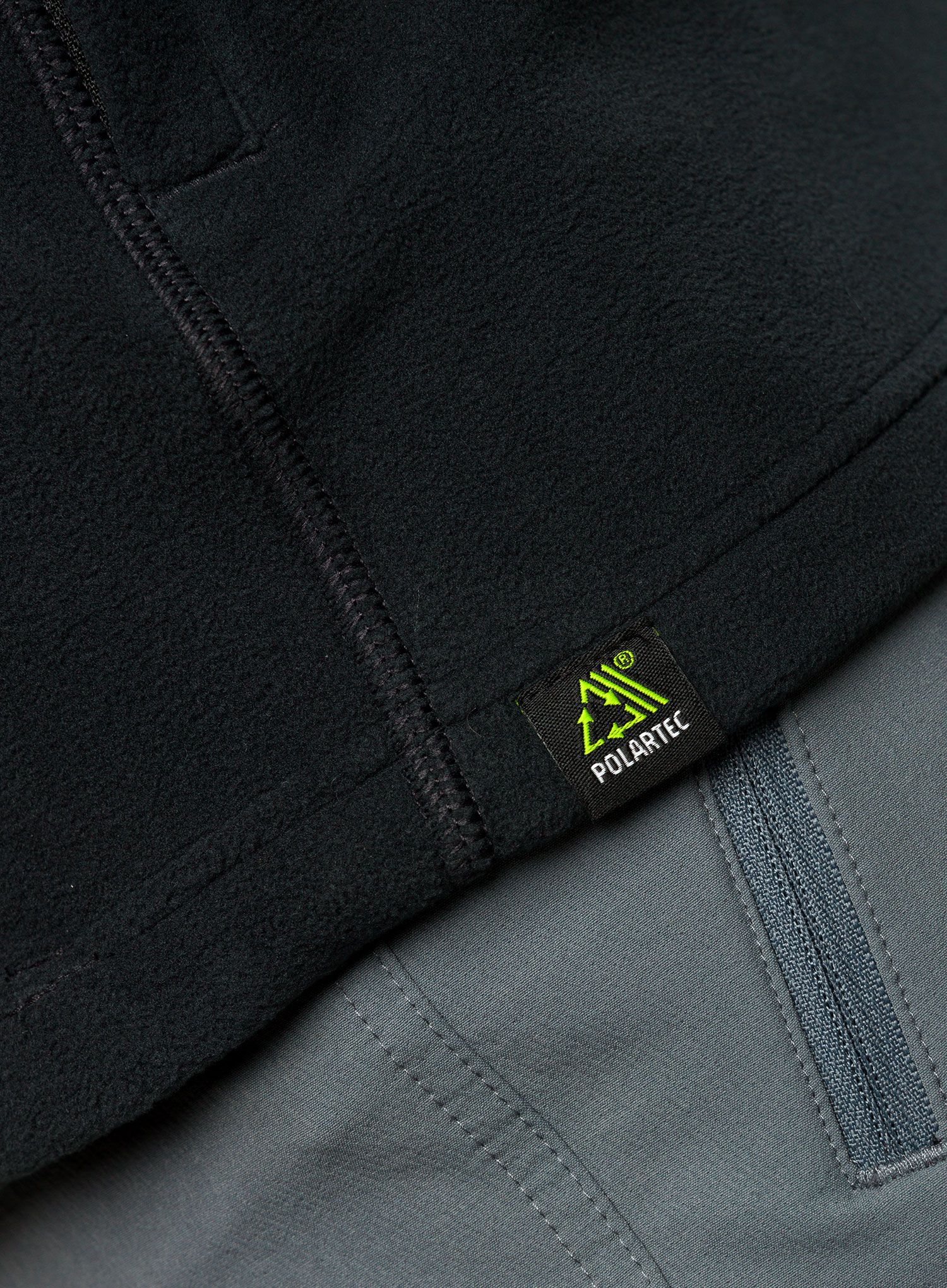 Mikina Berghaus Prism Micro PT InterActive - black/black