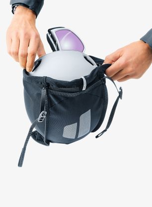 Sieťka na prilbu Deuter Helmet Bag - black