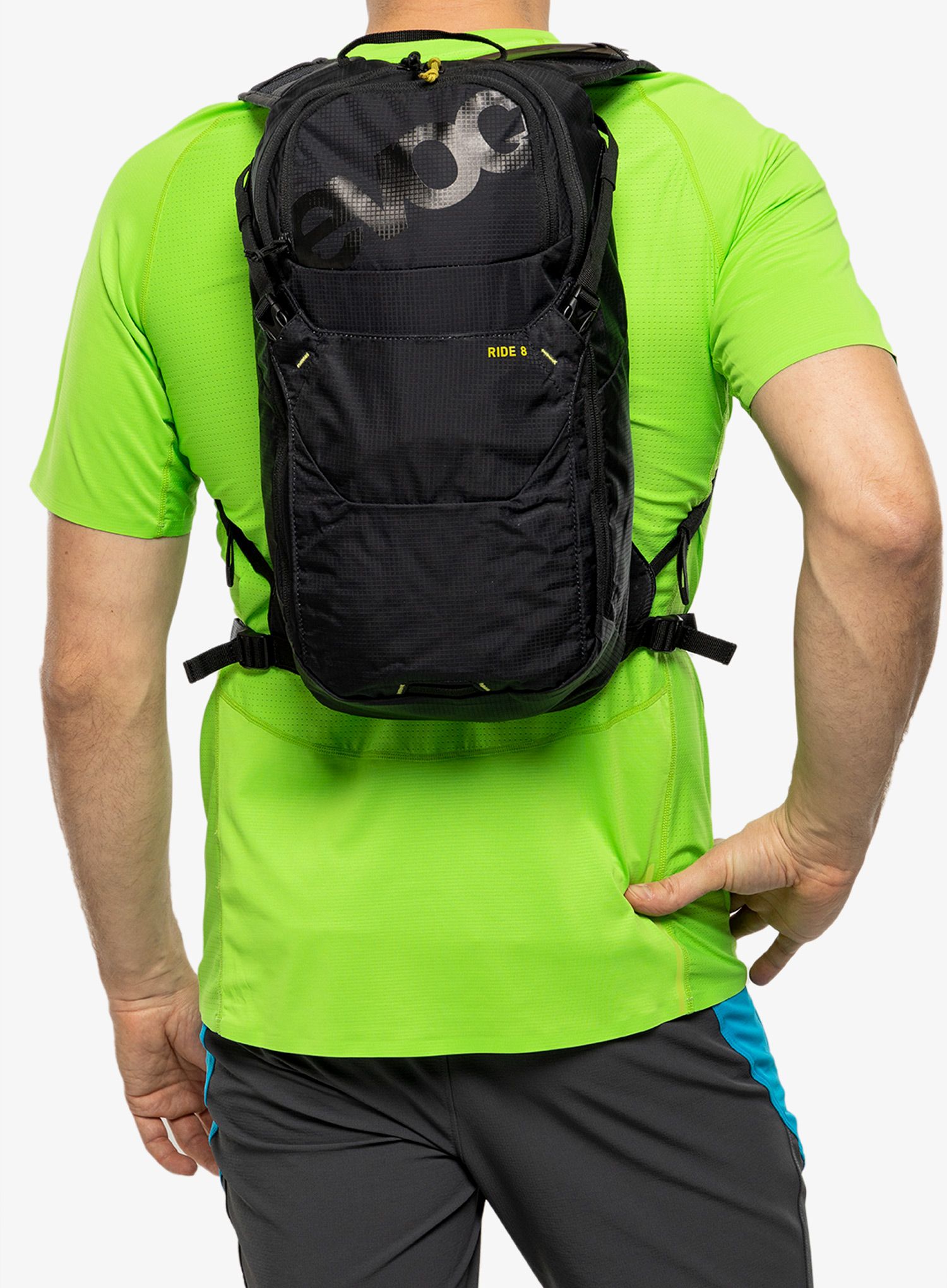 Cyklistický batoh Evoc Ride 8 + 2L Bladder - black