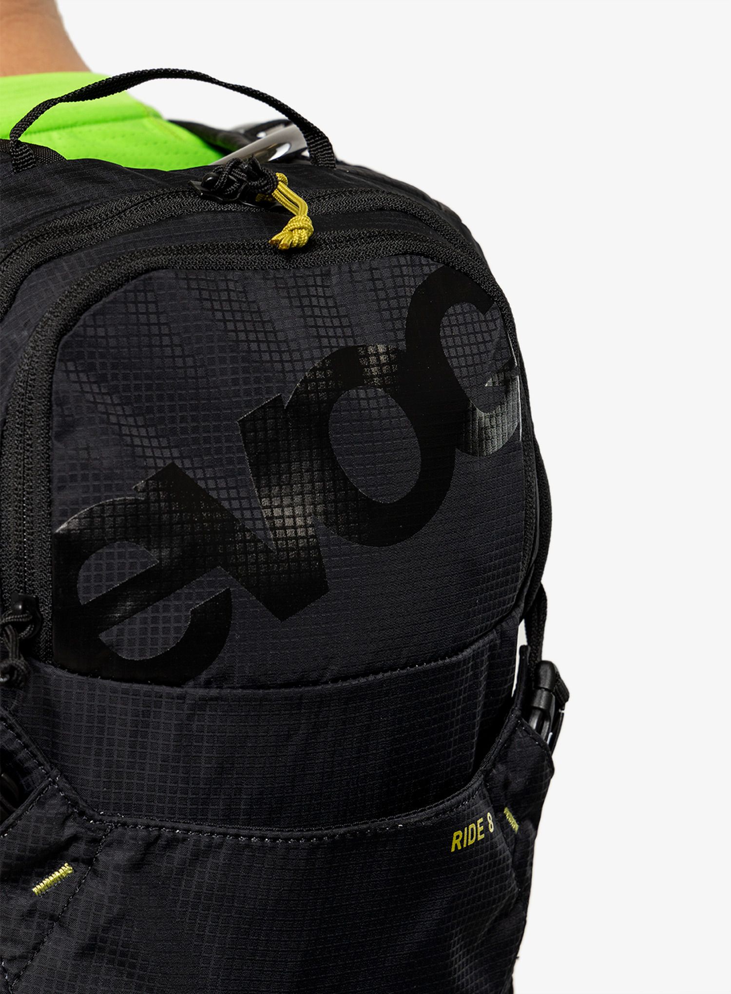 Cyklistický batoh Evoc Ride 8 + 2L Bladder - black