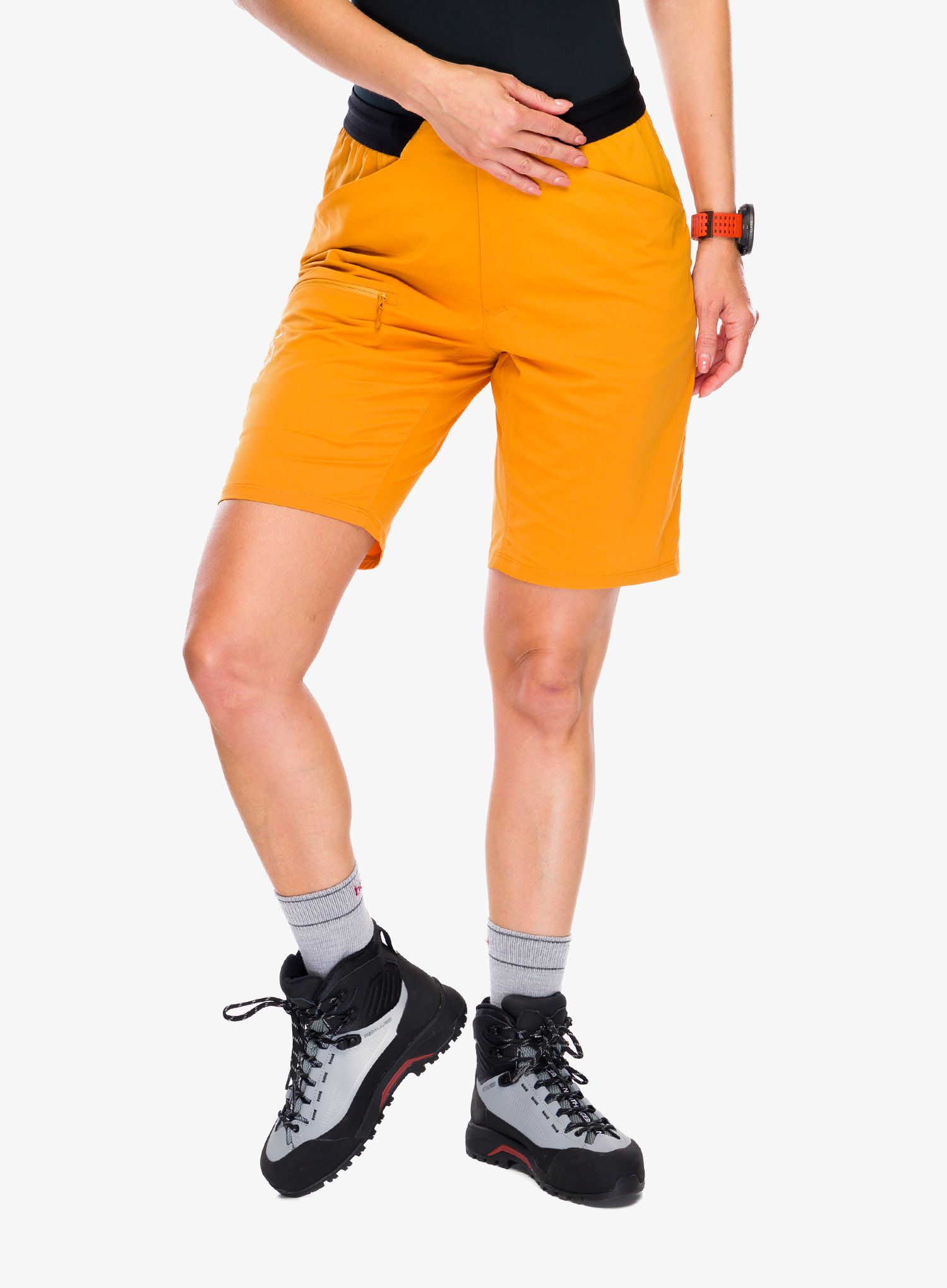 Turistické kraťasy dámske Haglofs L.I.M Fuse Shorts - desert yellow