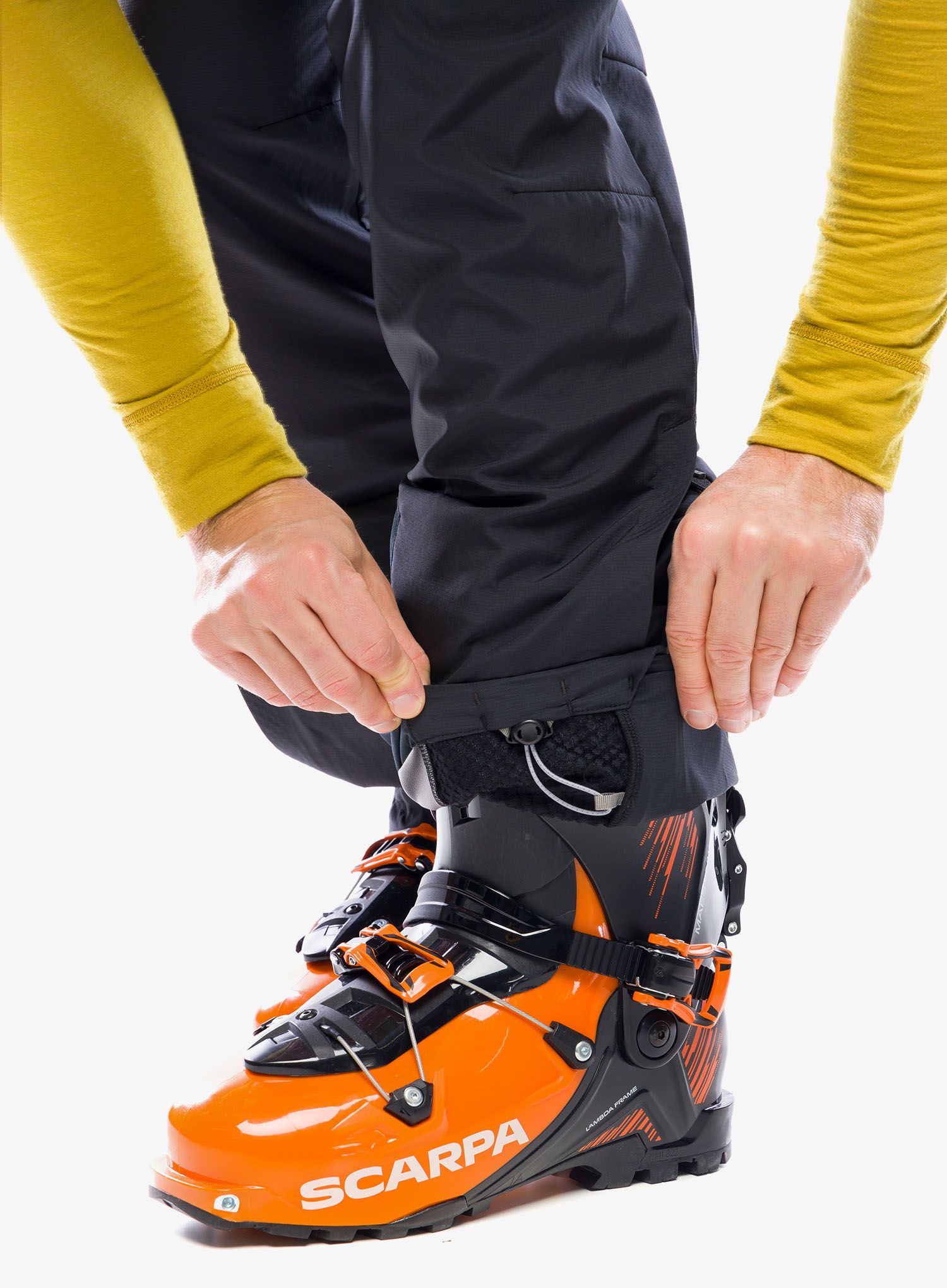 Softshellové nohavice Houdini Pace Pants - black