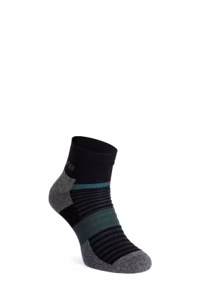 Ponožky na behanie Inov-8 Active Mid Sock - black