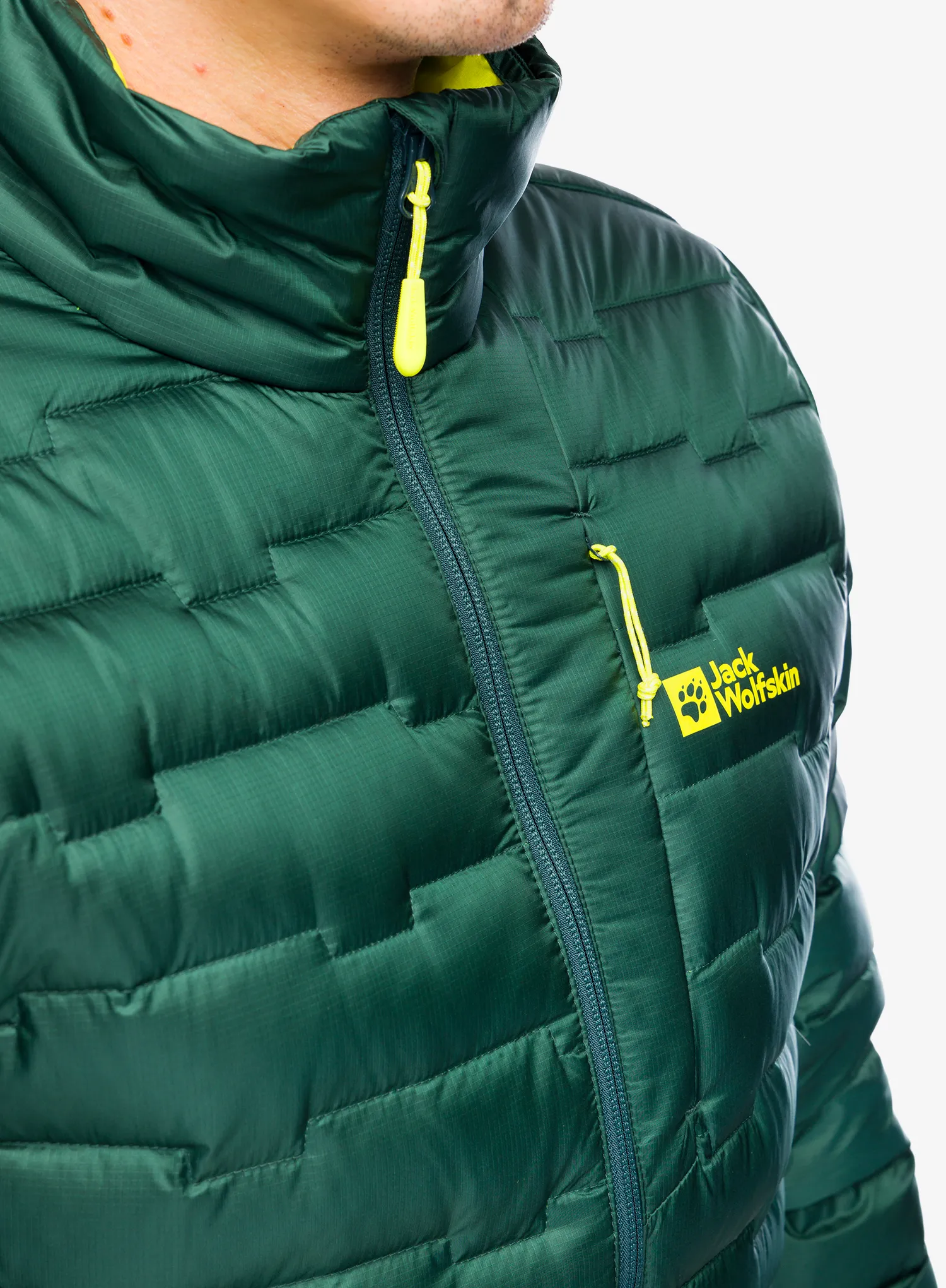 Páperová bunda Jack Wolfskin Passamani Down Jacket - black olive