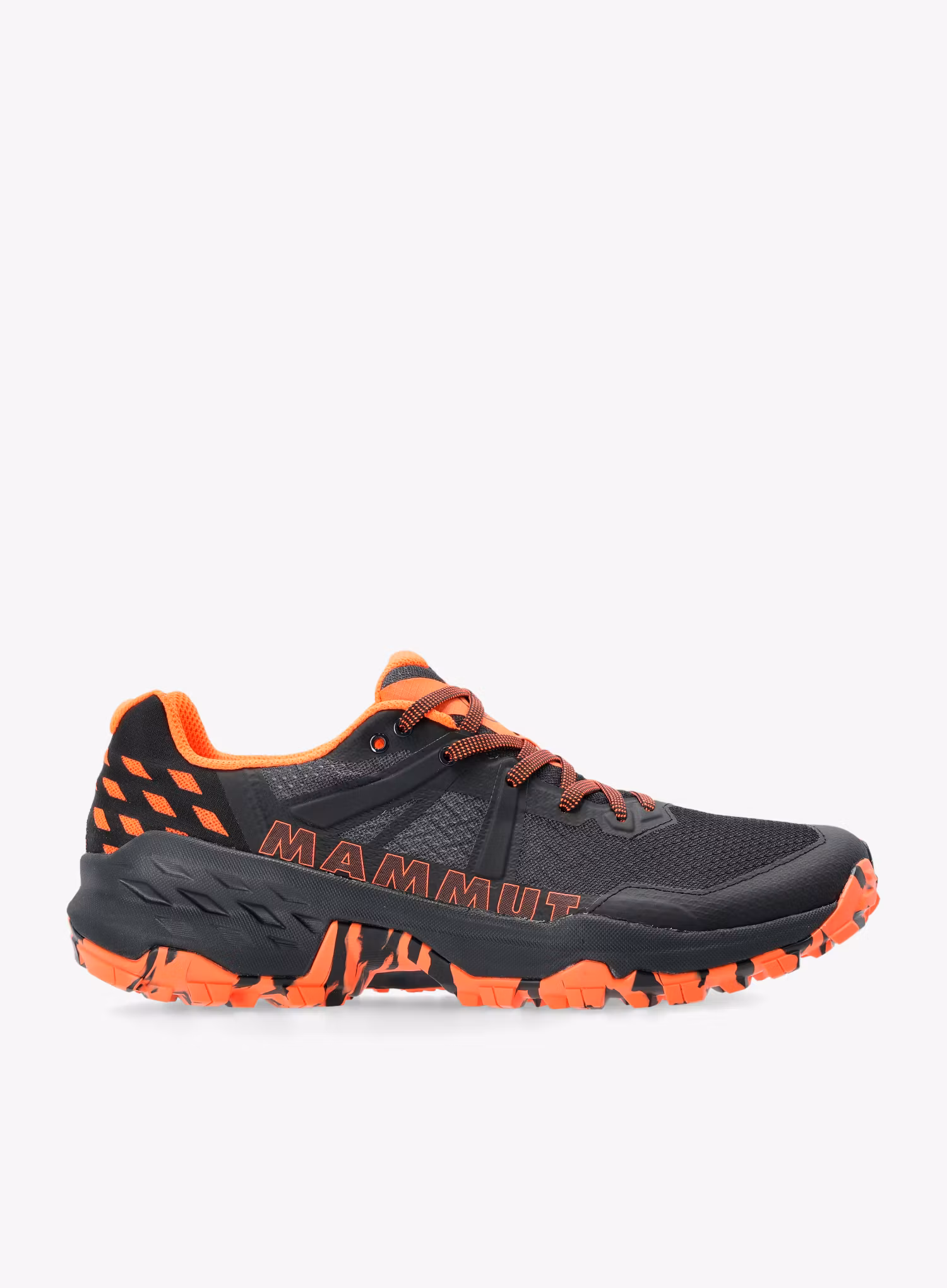 Turistické topánky Mammut Sertig II Low - black/vibrant orange