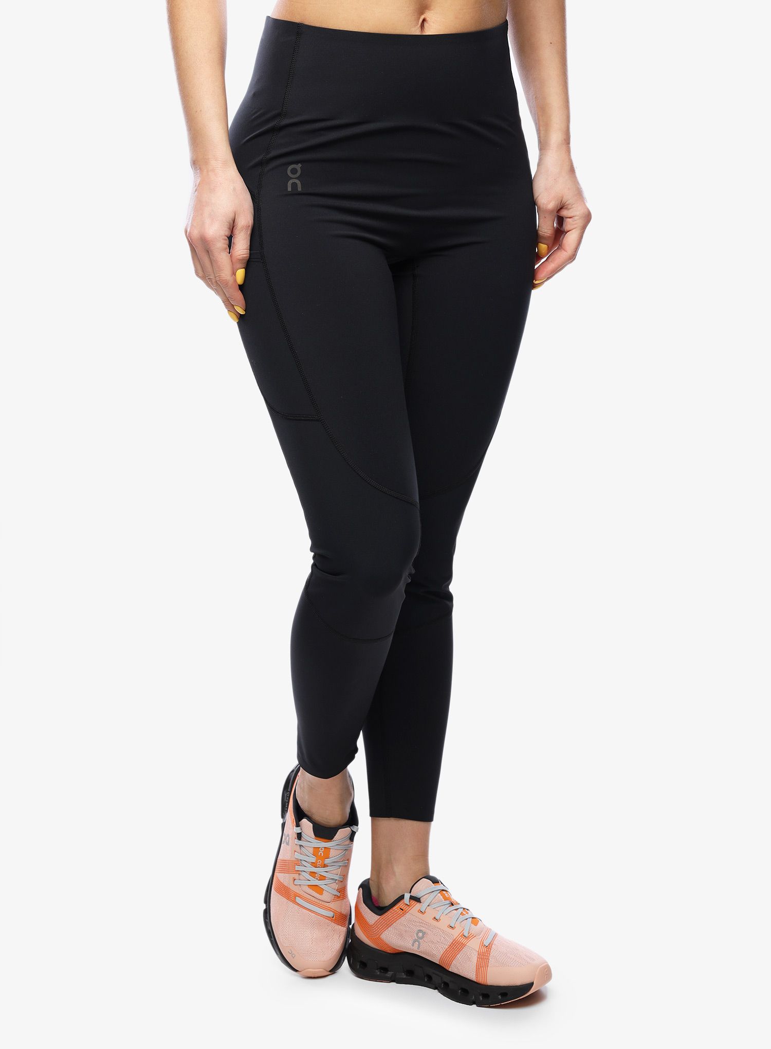 Dámske legíny On Trek Tight - black