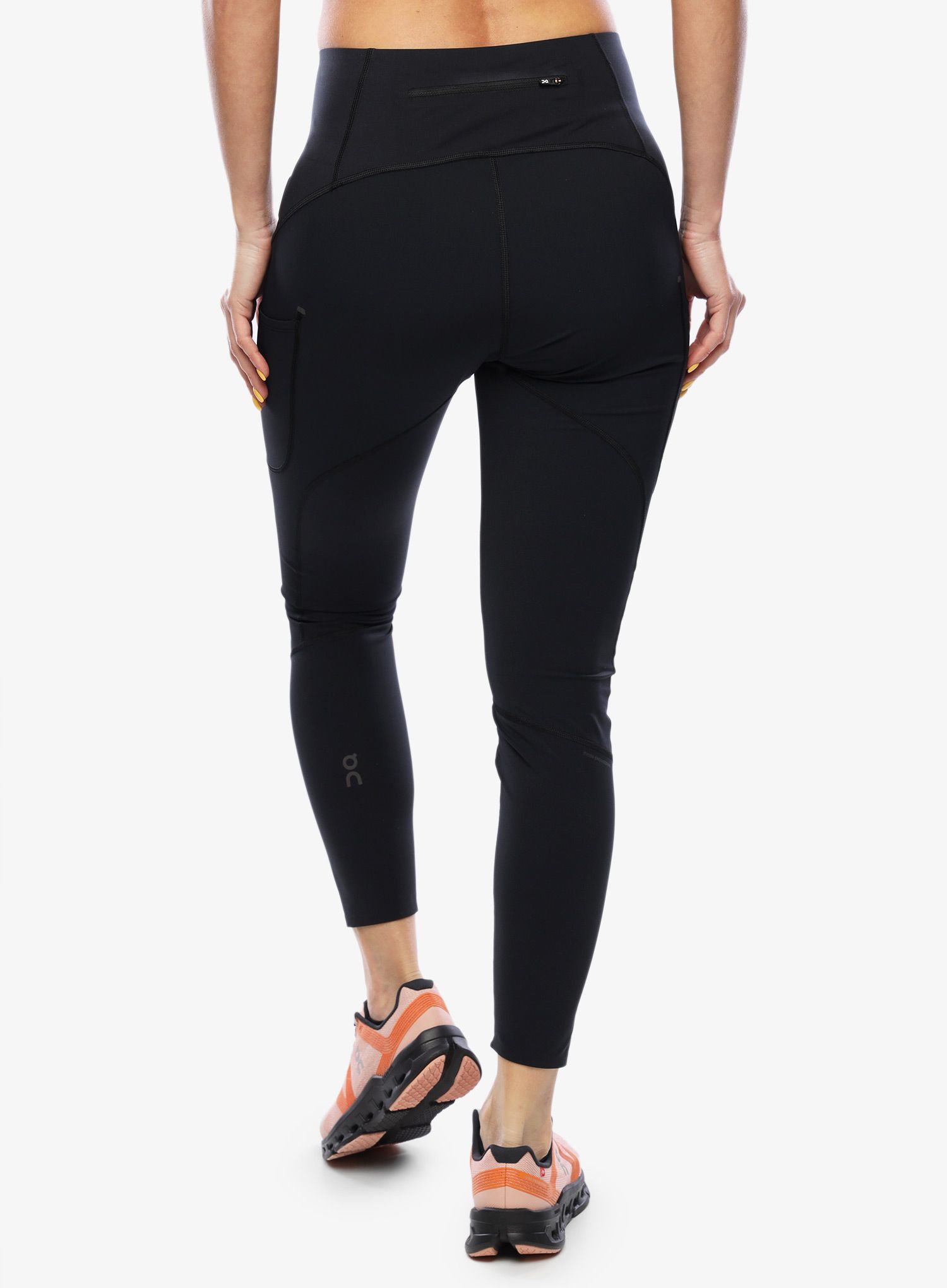 Dámske legíny On Trek Tight - black
