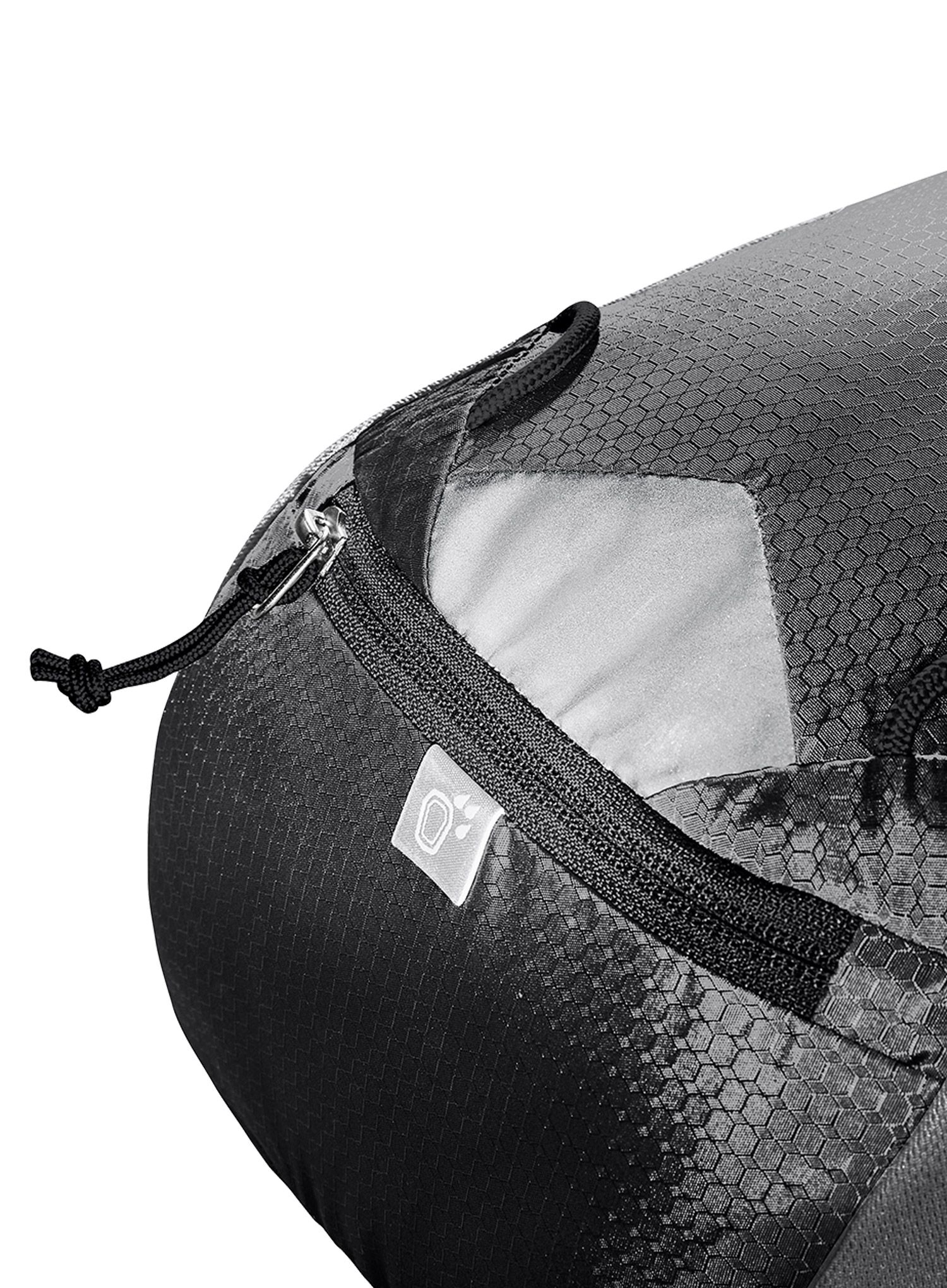 Cyklistický batoh Deuter Race 8 - black