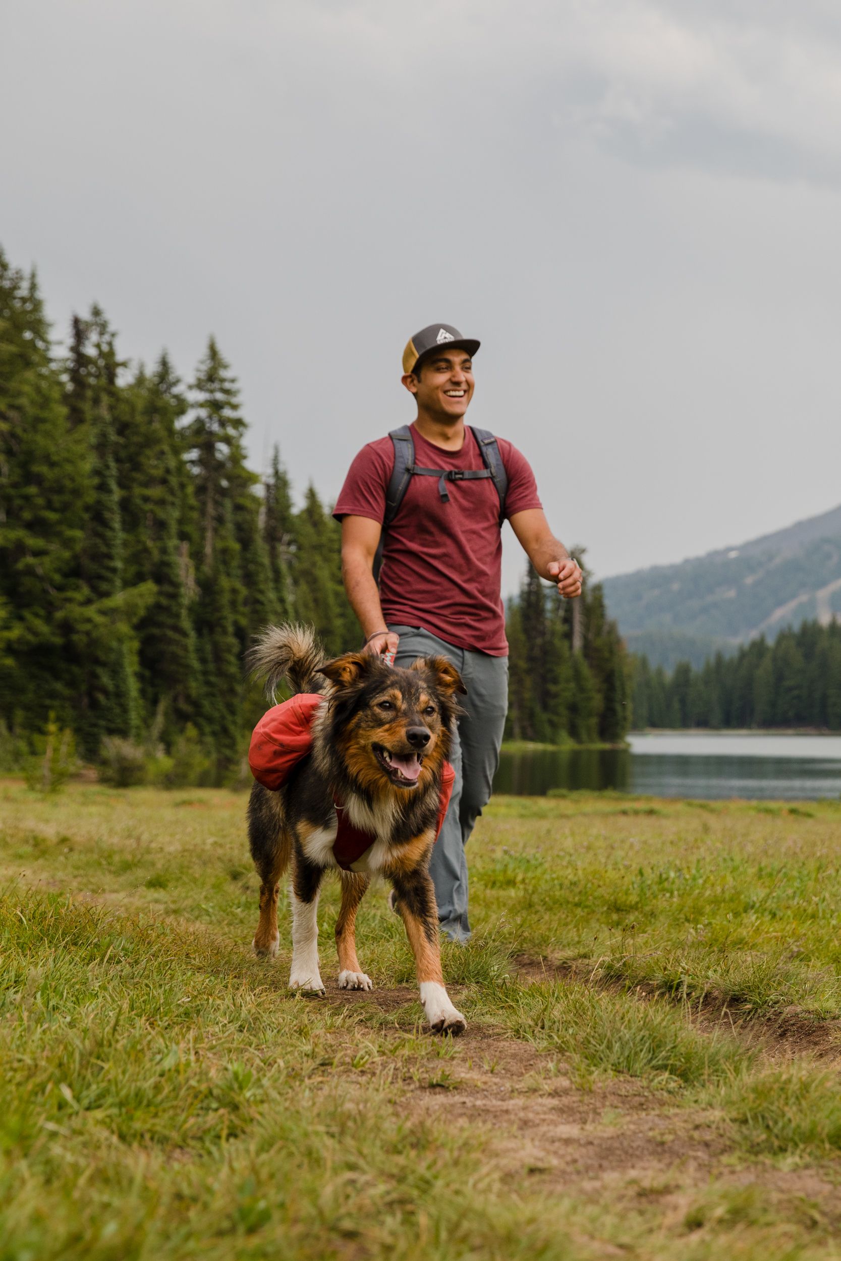Batoh pre psa Ruffwear Front Range Day Pack - red clay