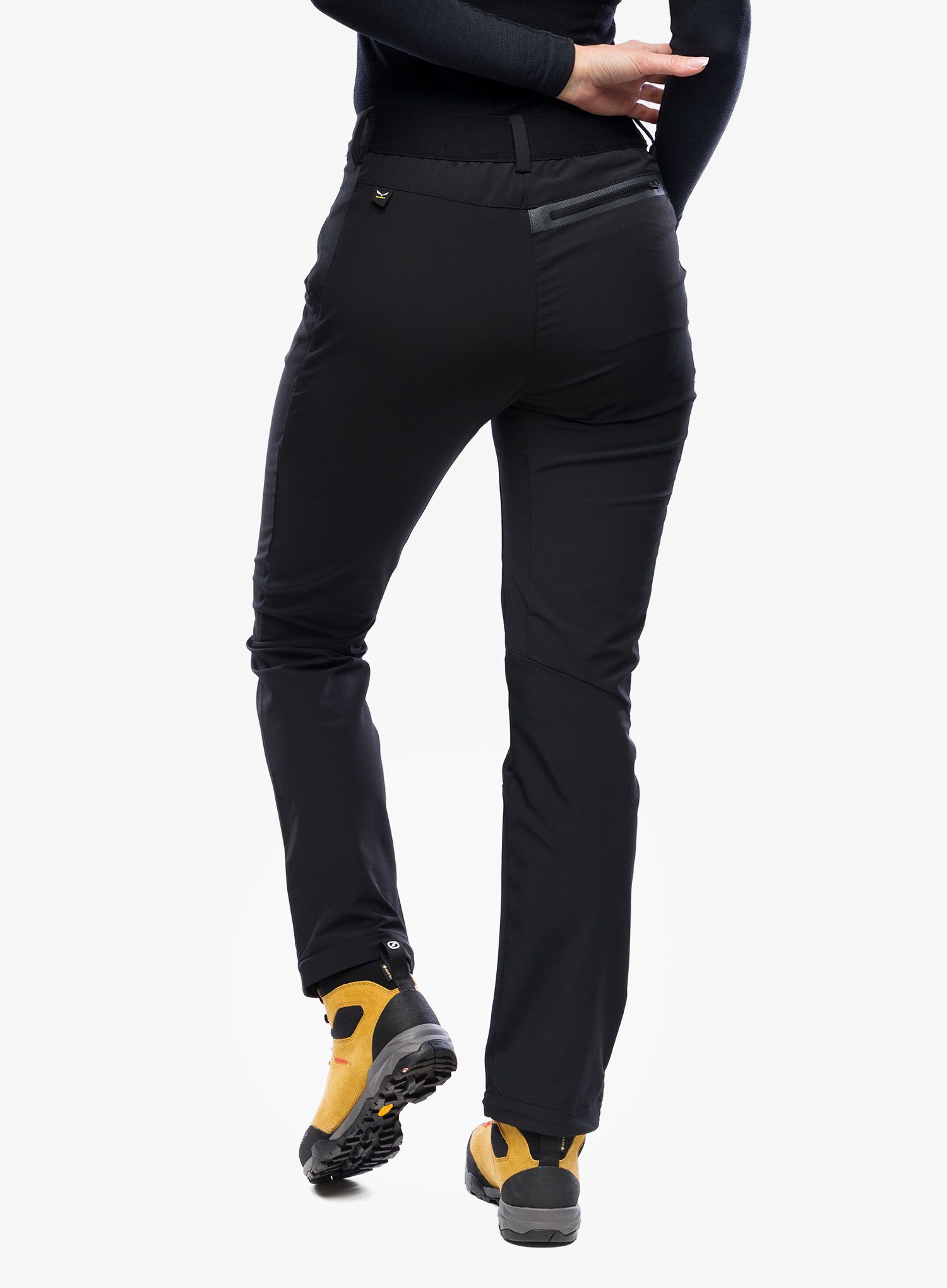 Dámske softshellové nohavice Salewa Terminal DST Pant - black out