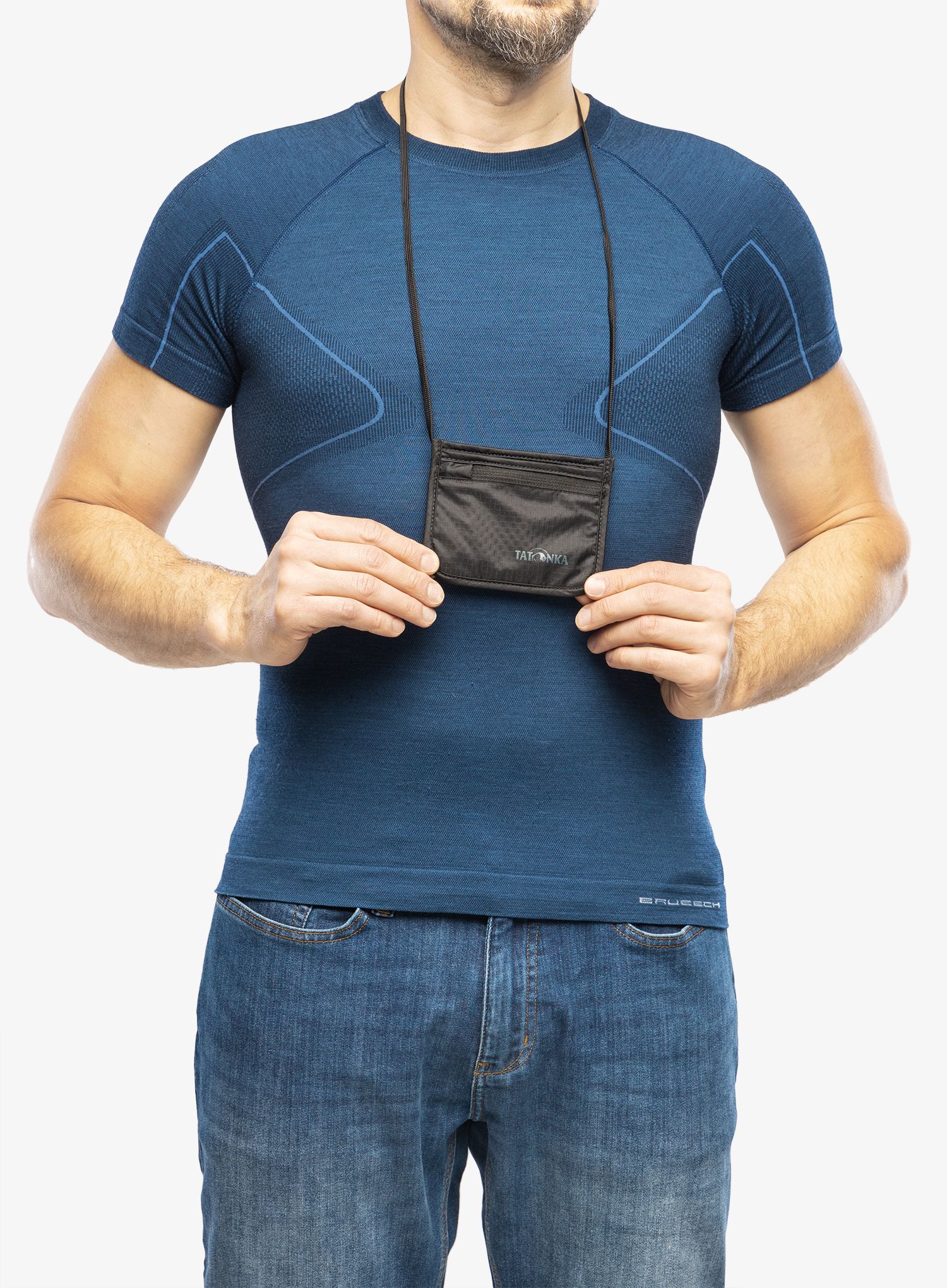Vrecúško Tatonka Skin ID Pocket - black