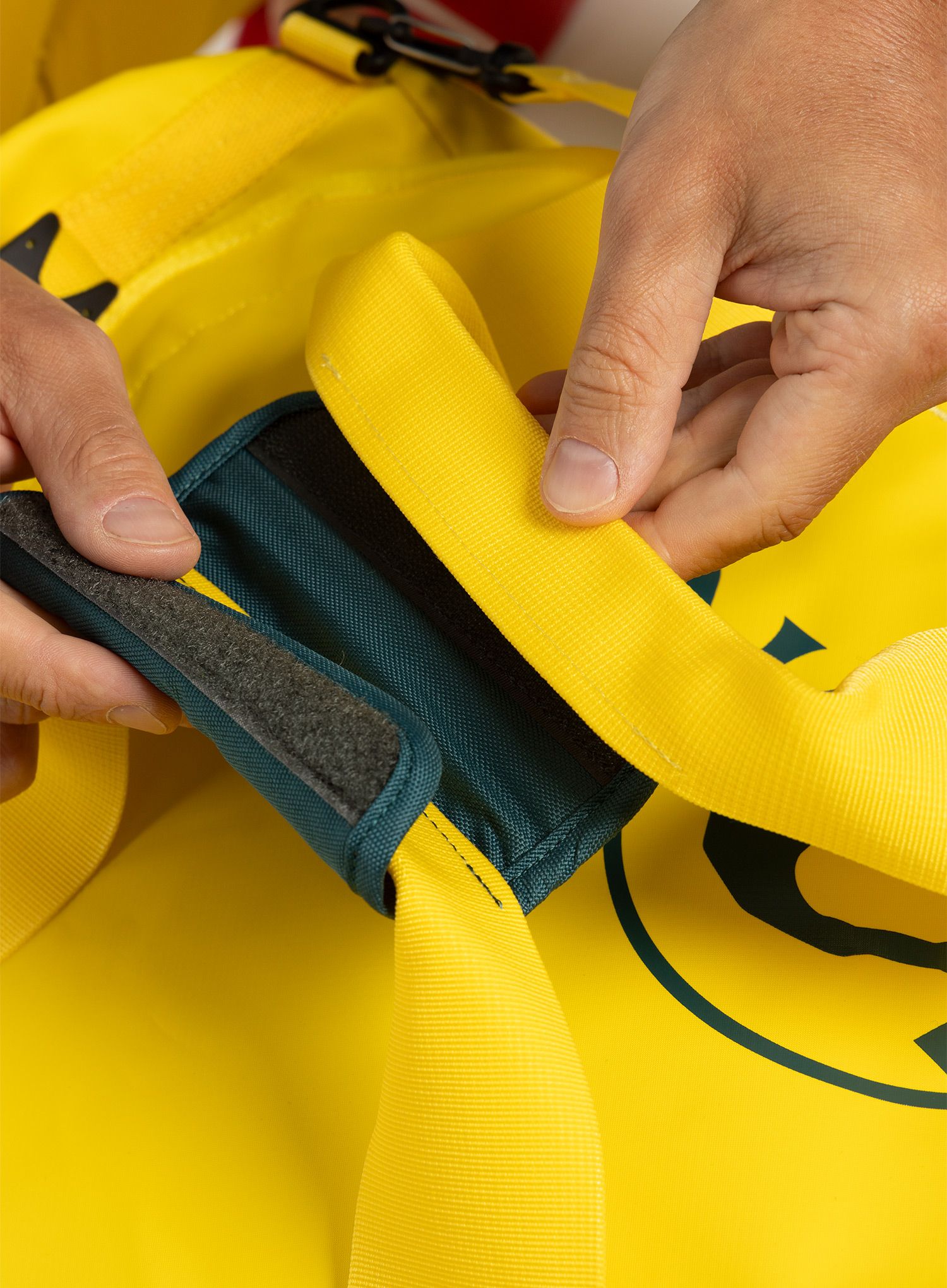 Cestovná taška Tatonka Barrel L - solid yellow