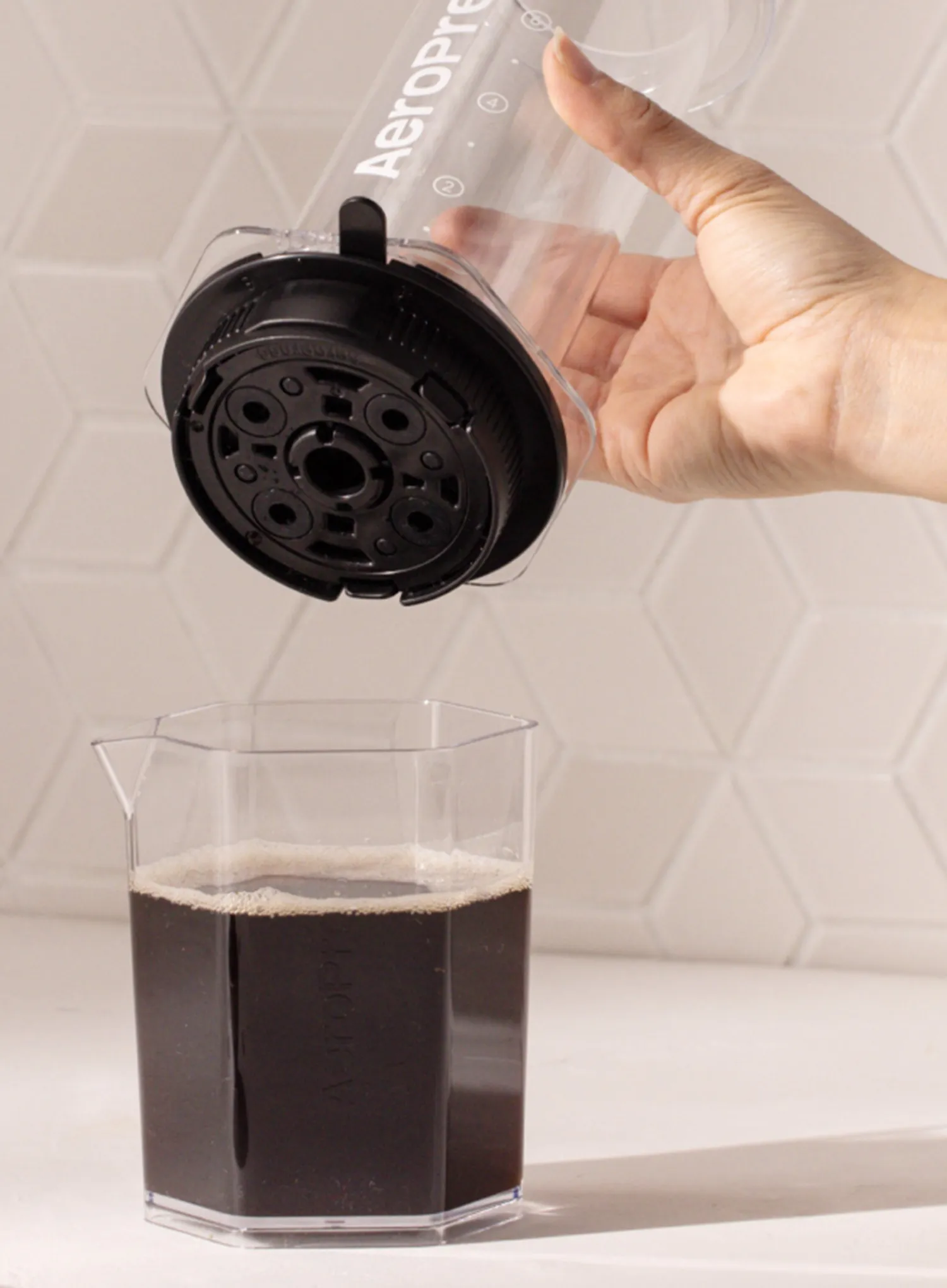 Adaptér pre kávovar AeroPress Flow Control Filter Cap