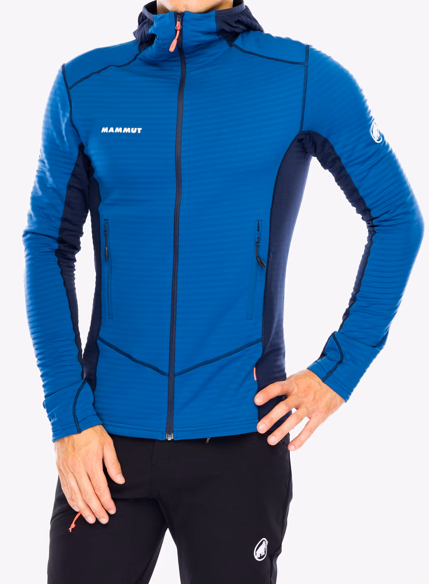 MammutTaissLightMLHoodedJacket_deepicemarine_7619876221391a.jpg