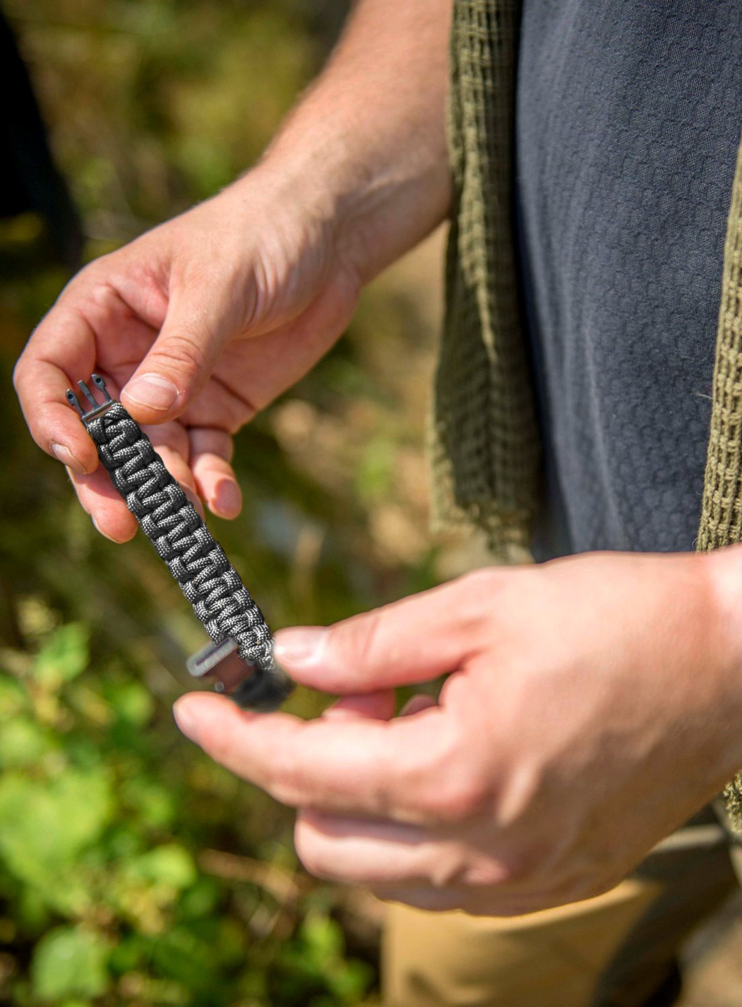 Náramok Helikon-Tex Survival Bracelet - Paracord - black