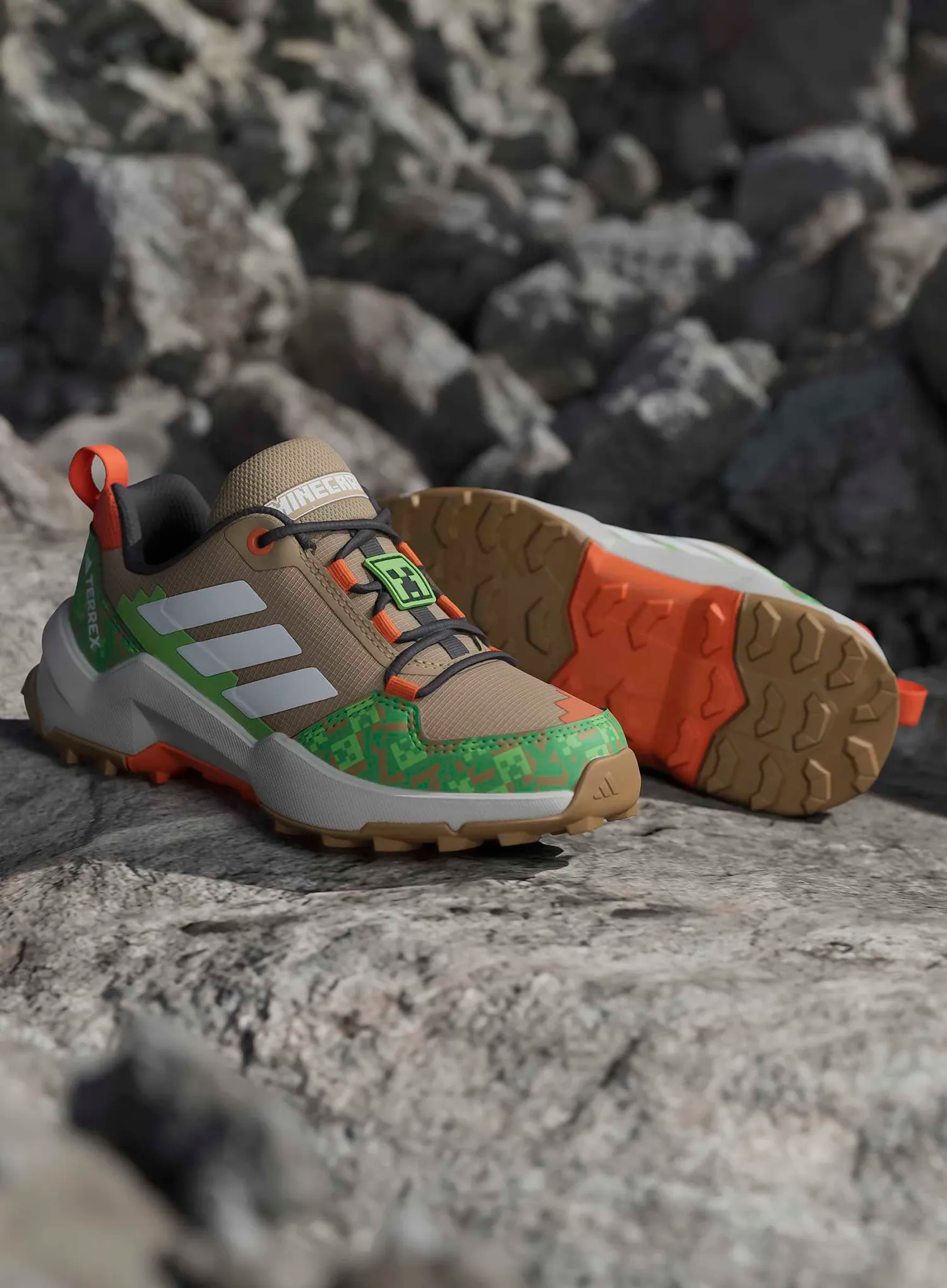 Detské topánky adidas TERREX Minecraft AX4R  - cardboard/white/impact orange