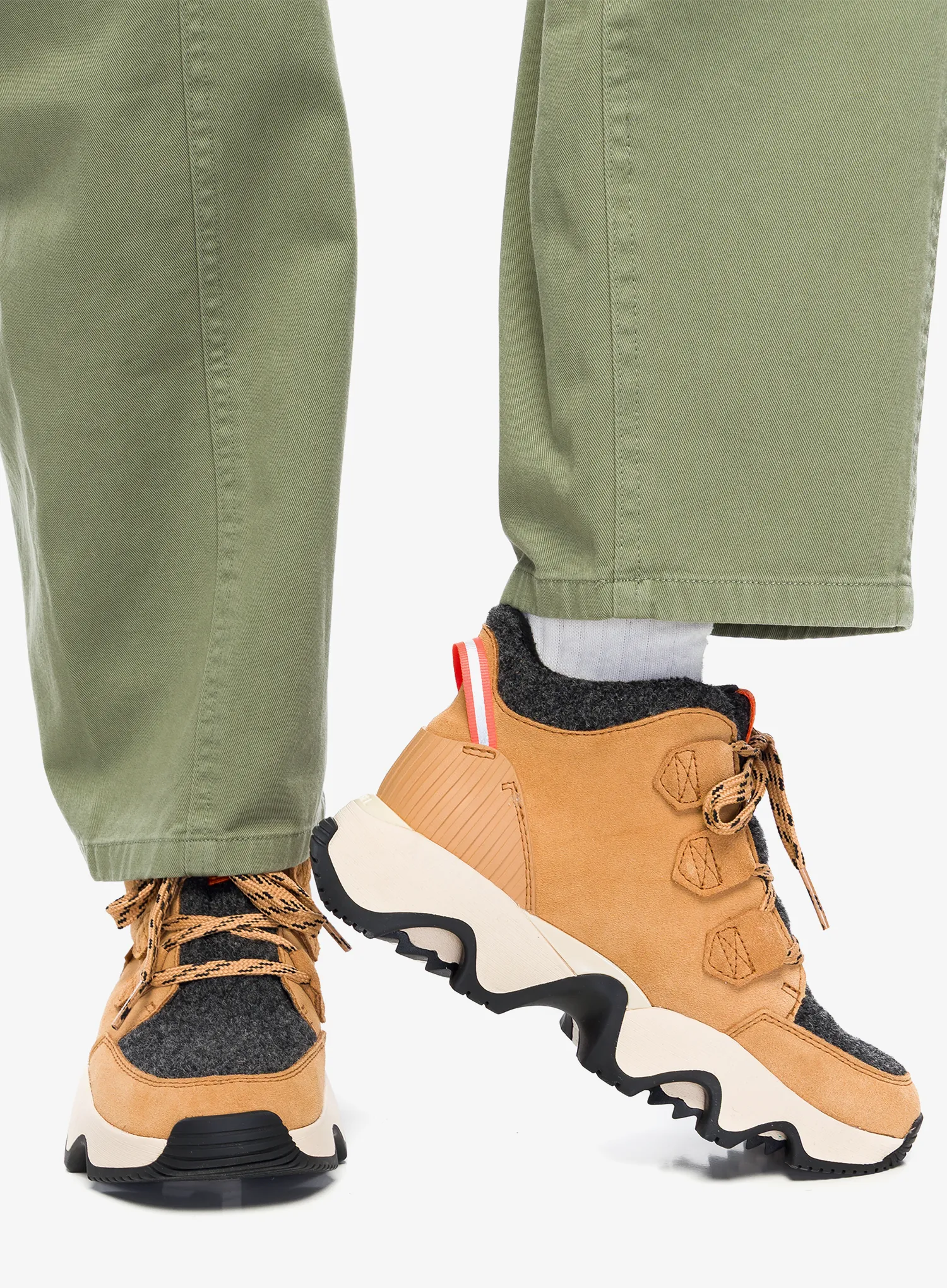 Dámske outdoor topánky Sorel Kinetic Impact Caribou Plus WP - tawny buff/black
