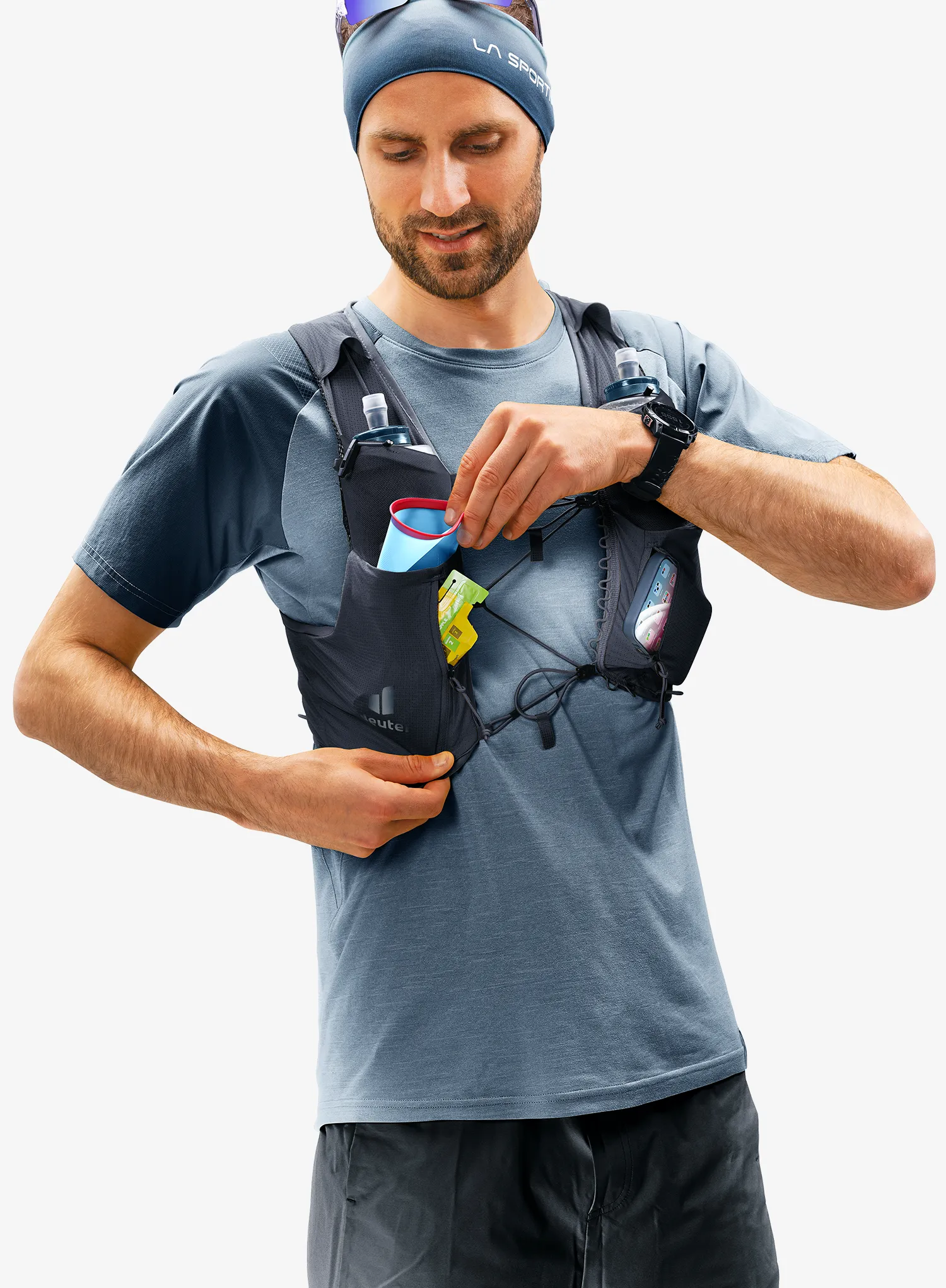 Bežecká vesta Deuter Traick 9 - black