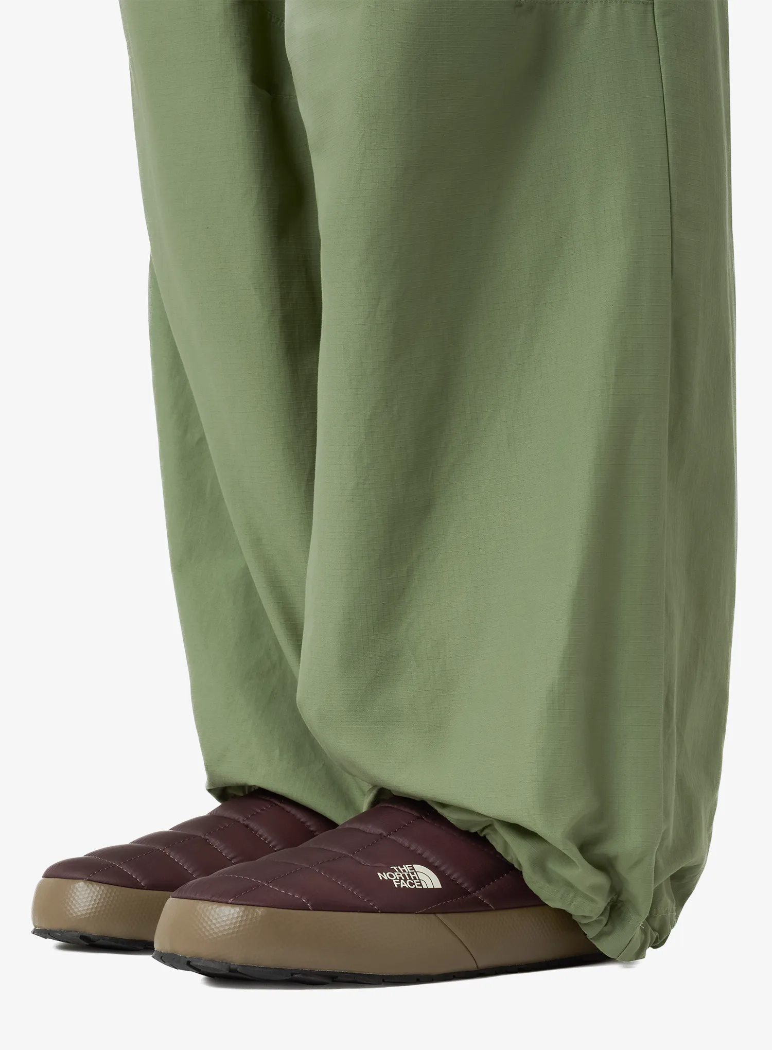 Zateplené dámske papuče The North Face ThermoBall Traction Mule V - tawny quartz/mocha brown
