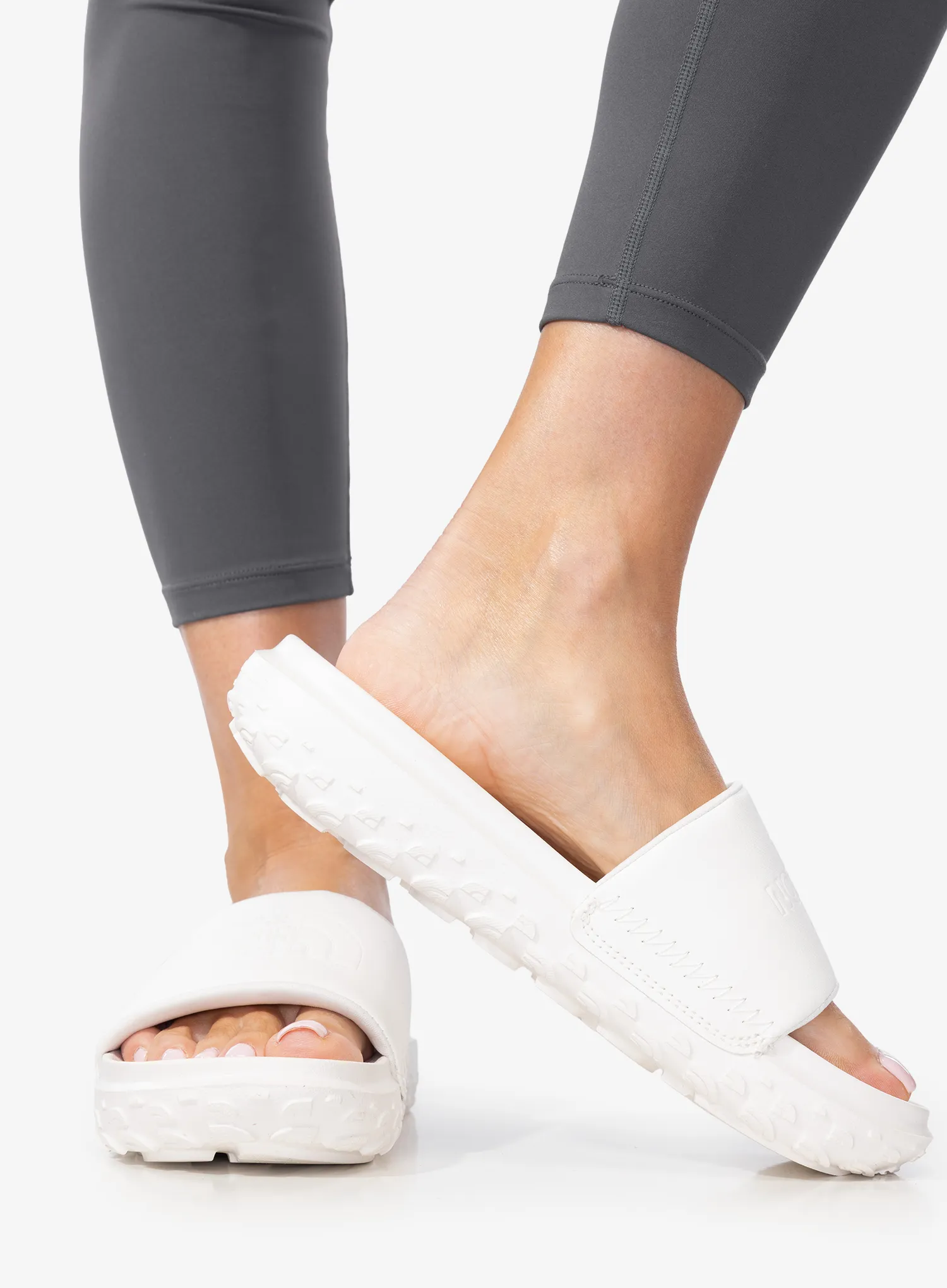 Šľapky dámske The North Face Never Stop Cush Slide - white dune/white dune