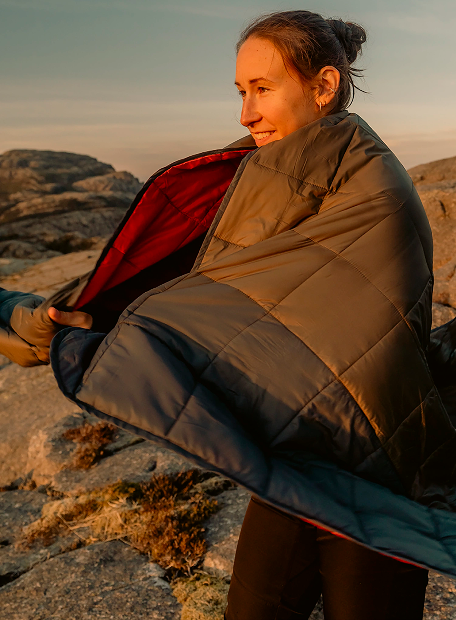 Prikrývka Robens Snowfall Quilt - grey/red