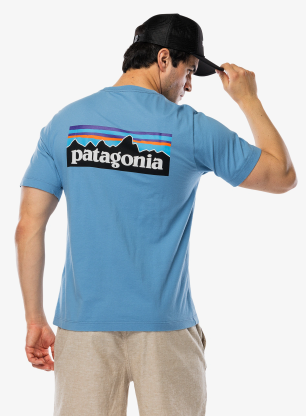Bavlnené tričko Patagonia P-6 Logo T-Shirt - shore blue