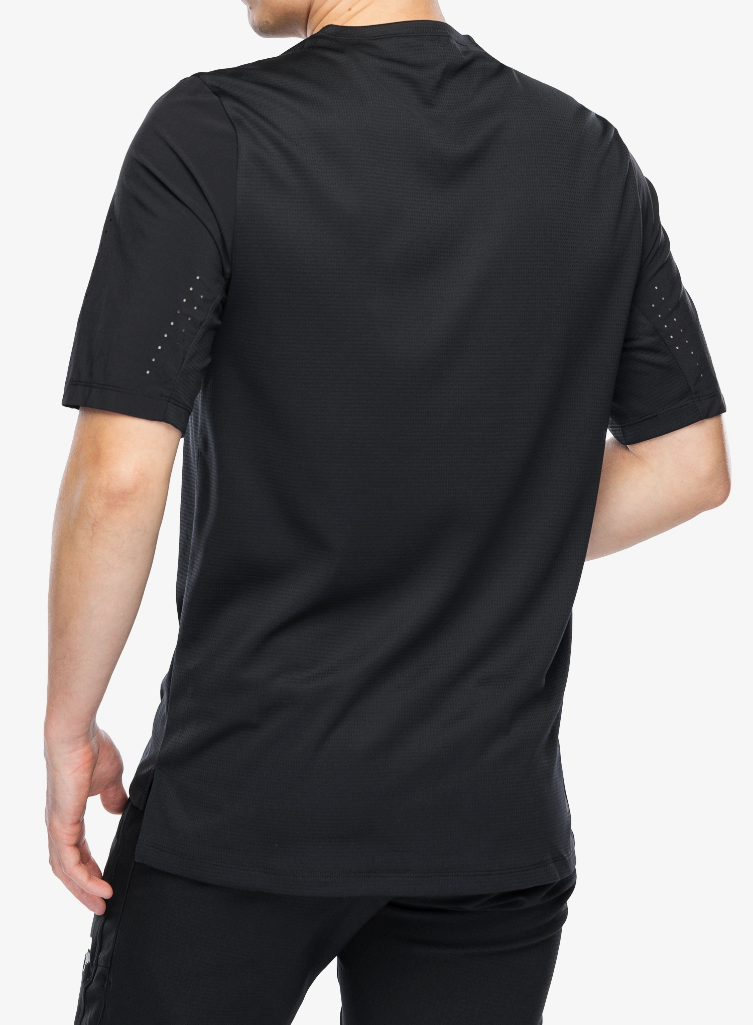 Tričko Fox Defend SS Jersey - black