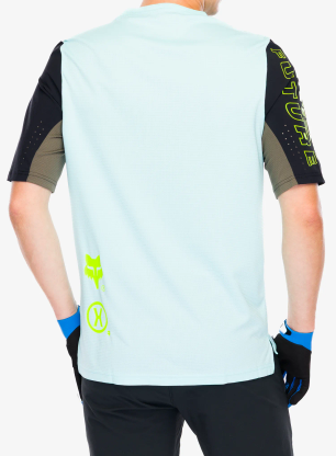 Cyklistické tričko Fox Defend SS Jersey Elevated - light blue