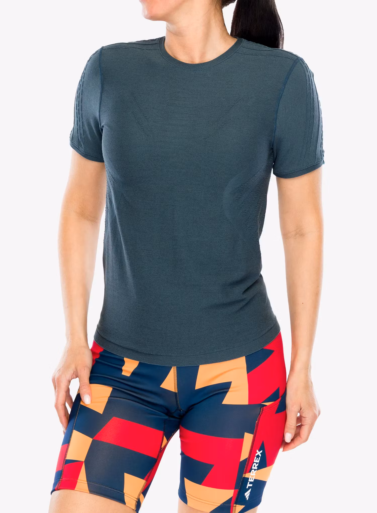 UYNSparkcrossSelfLayerOwShirtSS_stormyweathe8054216880552a.webp