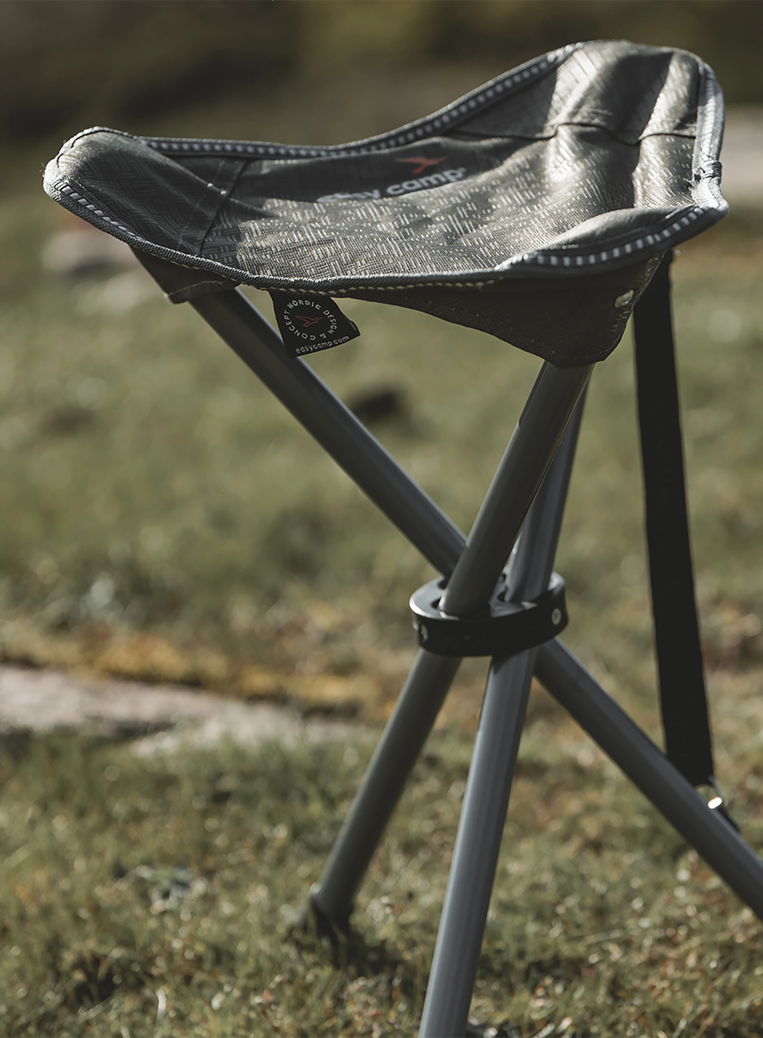 Skladacia stolička Easy Camp Elm Stool