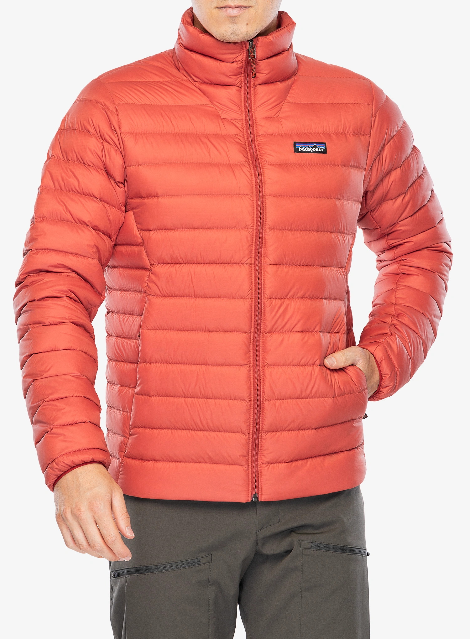 PatagoniaDownSweater_amanitared_053.webp