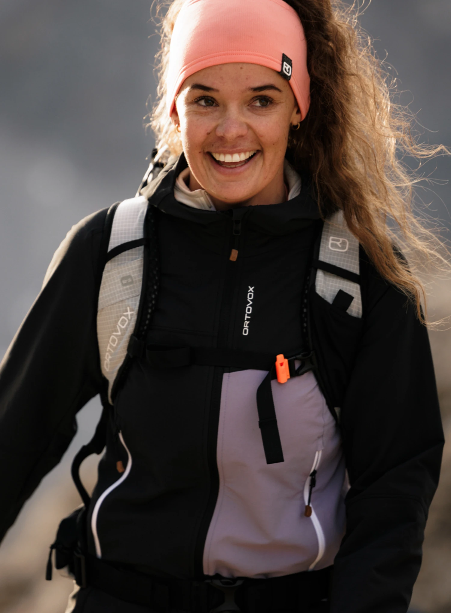 Softshellová bunda dámska Ortovox Seceda Softshell Jacket - black raven