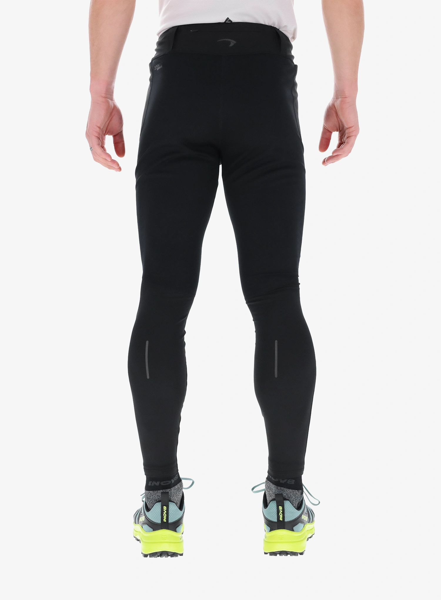 Legíny na behanie Inov-8 Active Pro Tight - black