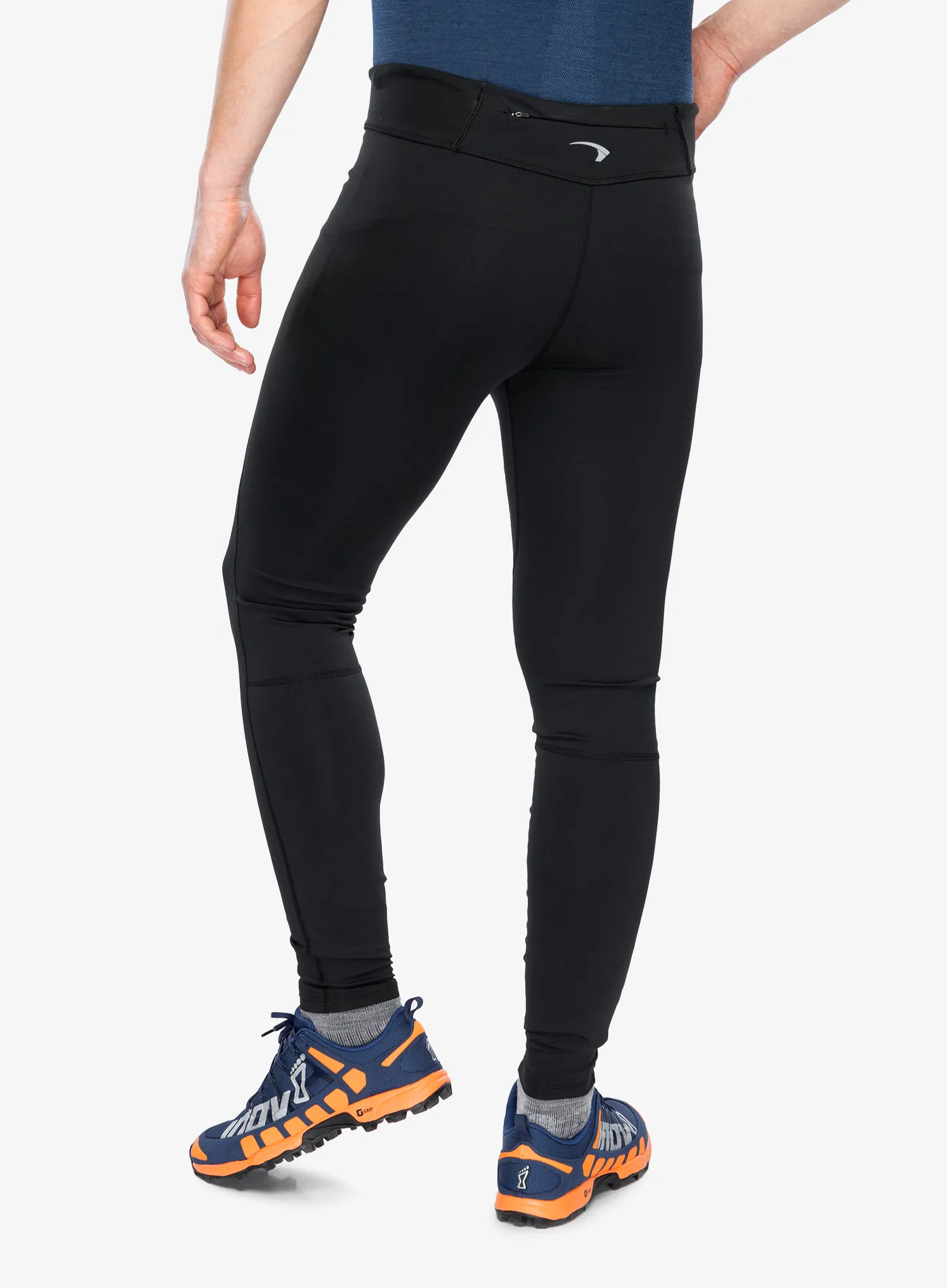 Legíny na behanie Inov-8 Active Tights - black