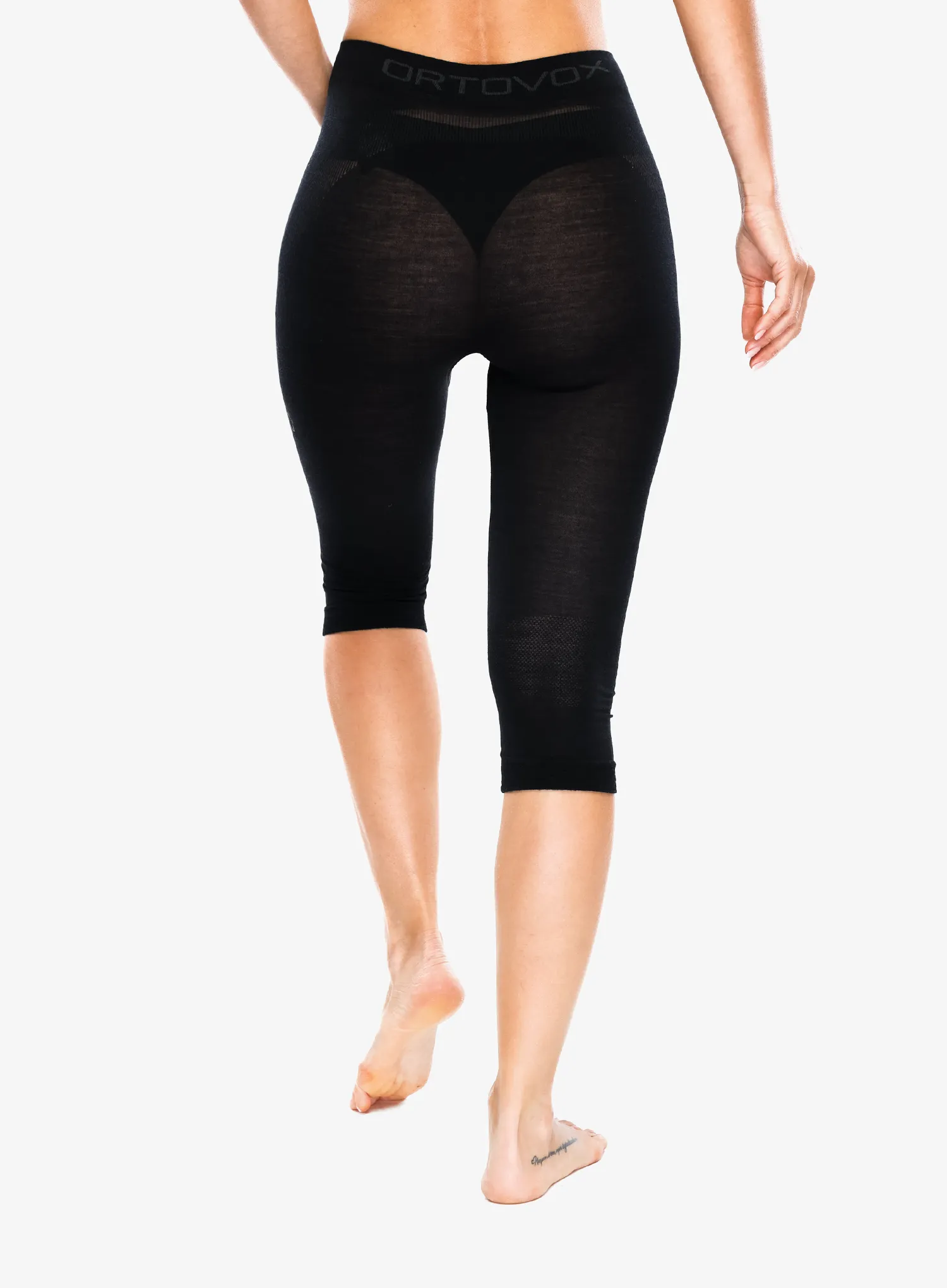 Dámske funkčné legíny Ortovox 120 Comp Light Short Pants - black raven