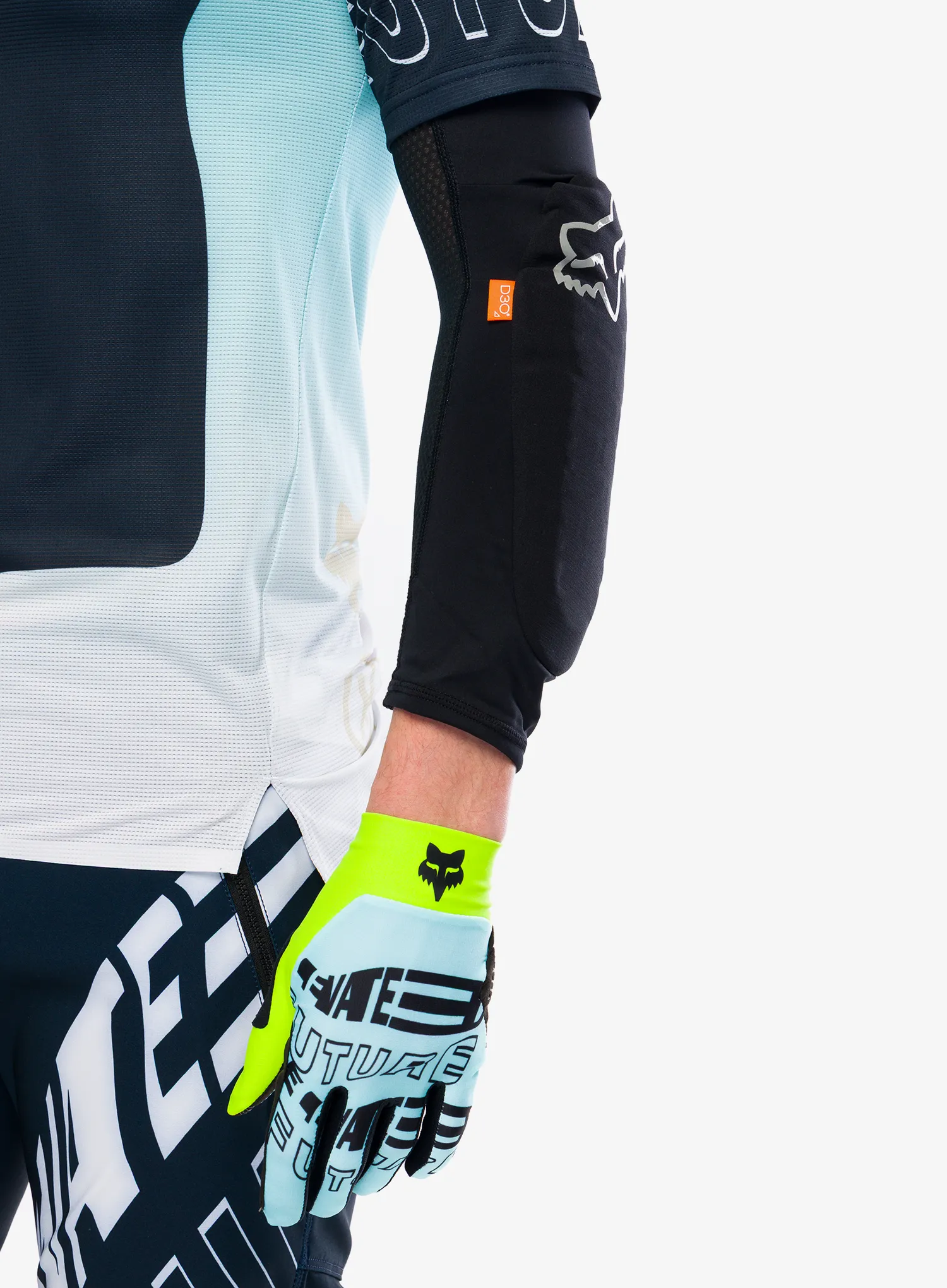 Chrániče lakťov na bicykel Fox Enduro Elbow Guard - black
