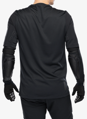 Chrániče lakťov na bicykel Fox Launch Pro Elbow Guard - black