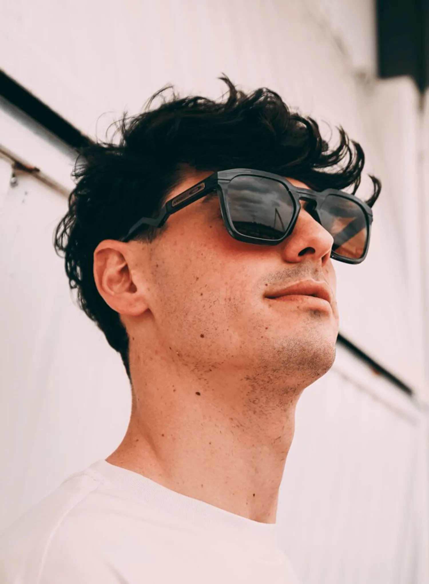 Slnečné okuliare Oakley HSTN SQ - grey smoke/prizm bronze