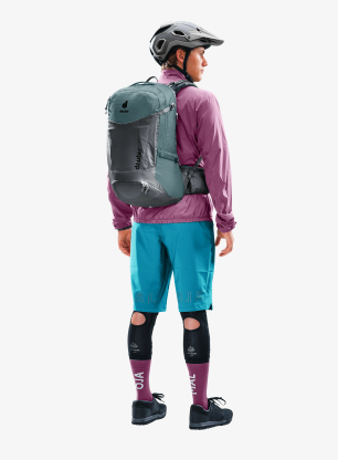 Cyklistický batoh Deuter Trans Alpine Pro 28 - graphite/shale