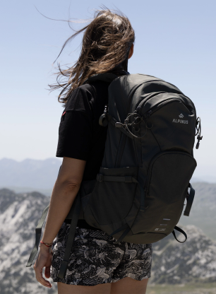 Batoh s dištančnou sieťkou Alpinus Ornak 30 - sage