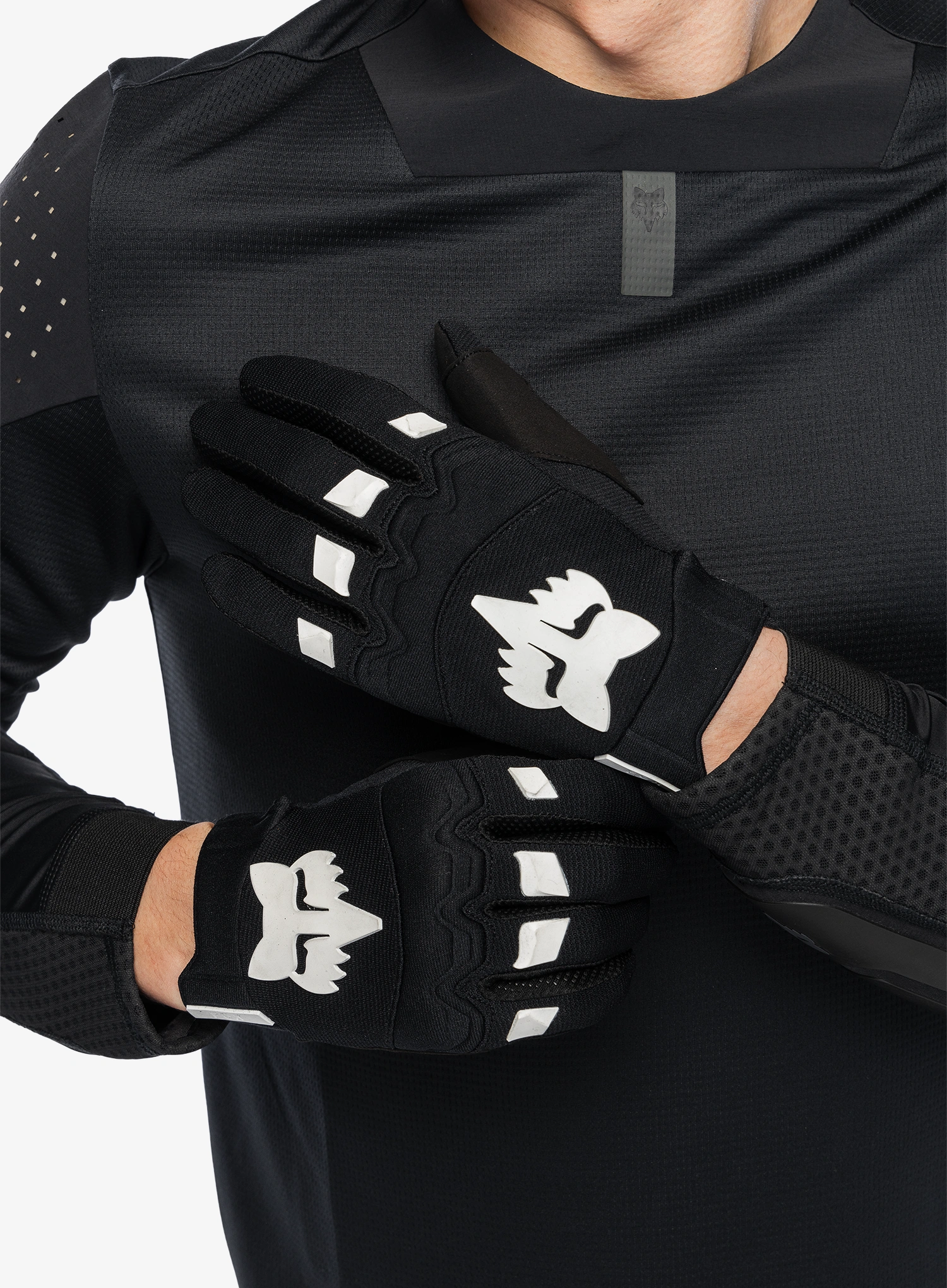 Cyklistické rukavice Fox Dirtpaw Glove - black/black/white
