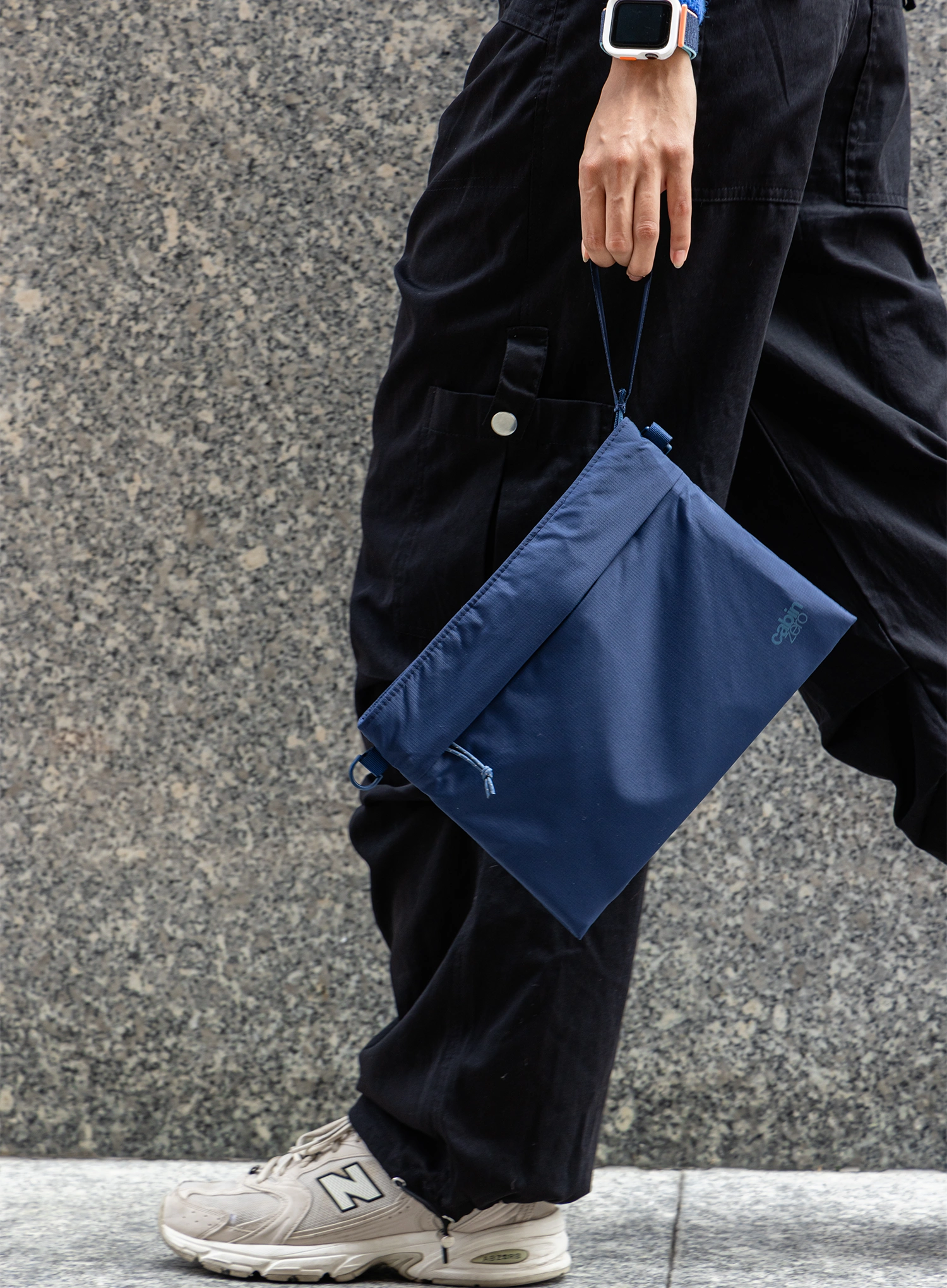 Vrecúško CabinZero Classic Sacoche 2,5 L - blue shimmer