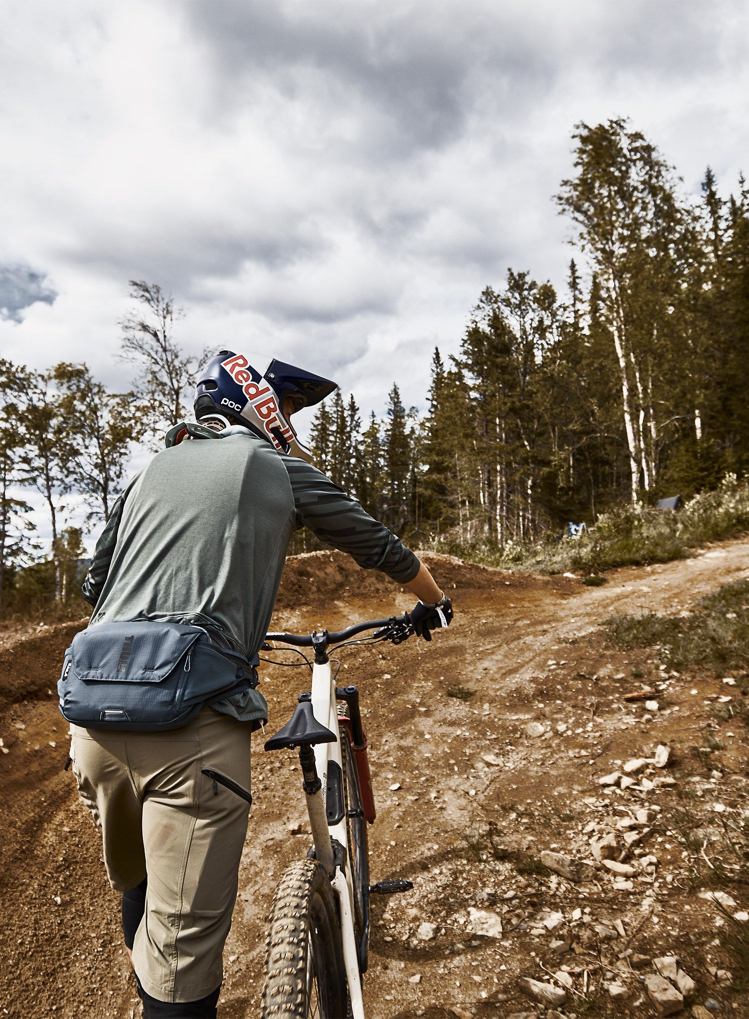 Cyklistická ľadvinka Thule Rail 4L Hip Pack - dark slate