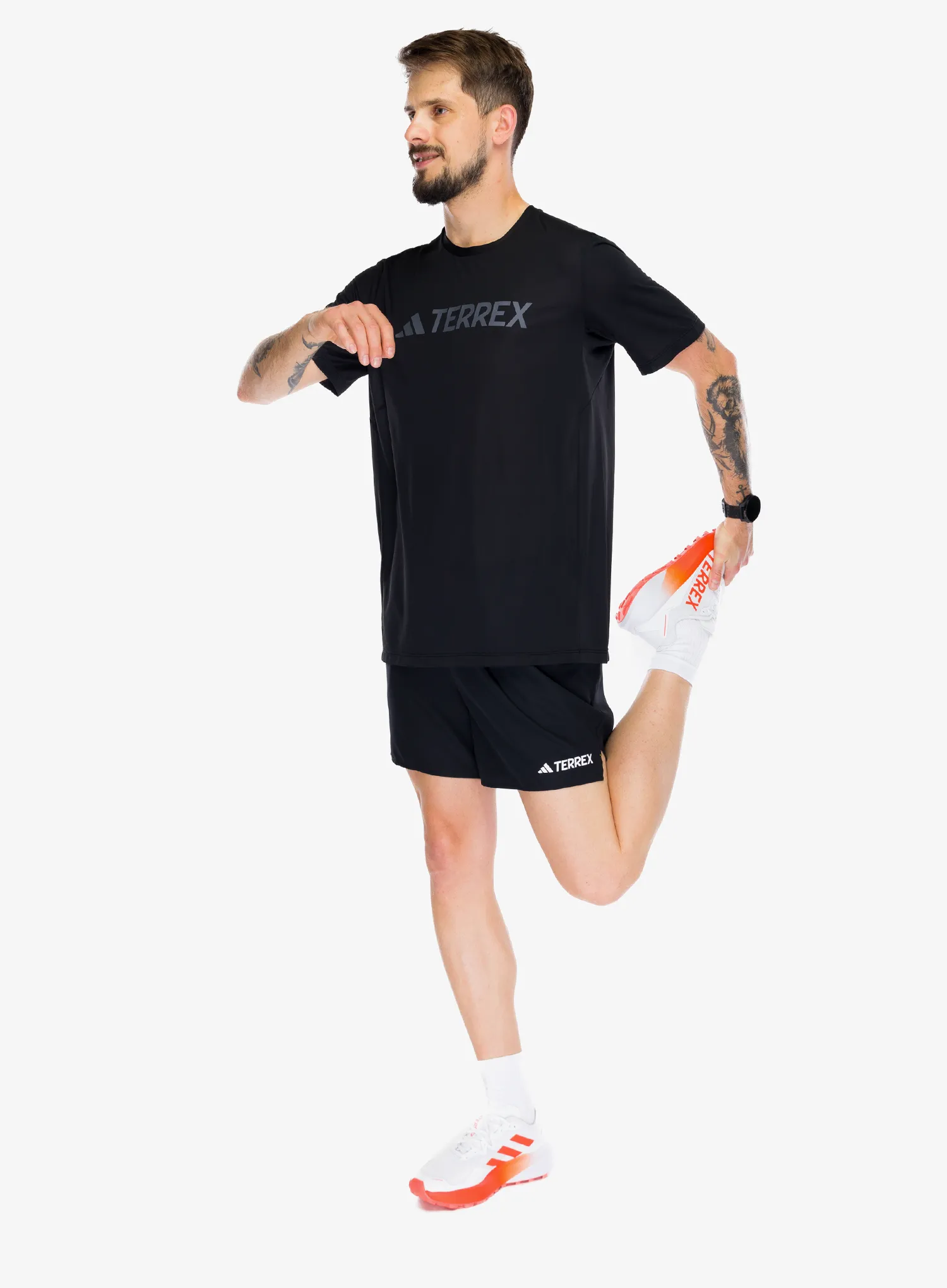 Bežecké kraťasy adidas TERREX Multi Light Short - black