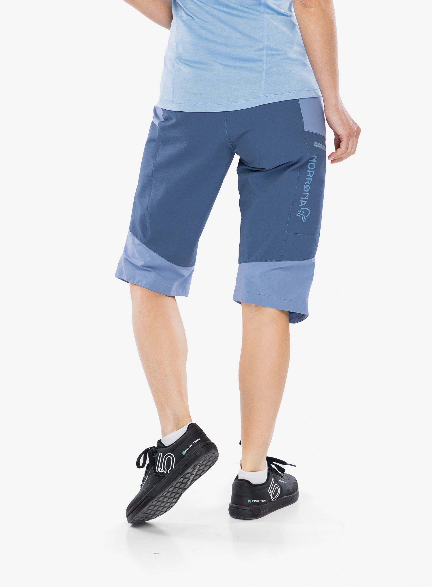 Dámske cyklistické nohavice krátke Norrona Fjora Flex1 Shorts - infinity