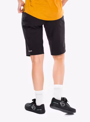 Dámske cyklistické nohavice krátke Patagonia Dirt Roamer Bike Shorts - black
