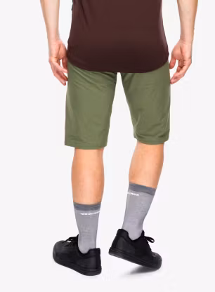 Cyklistické šortky POC Essential Enduro Shorts - epidote green