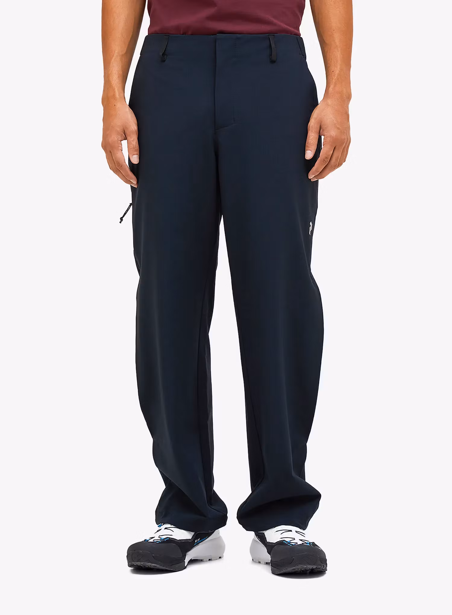 PeakPerformanceBackerGridPants_black_fw26_7333529024268_1_070.webp