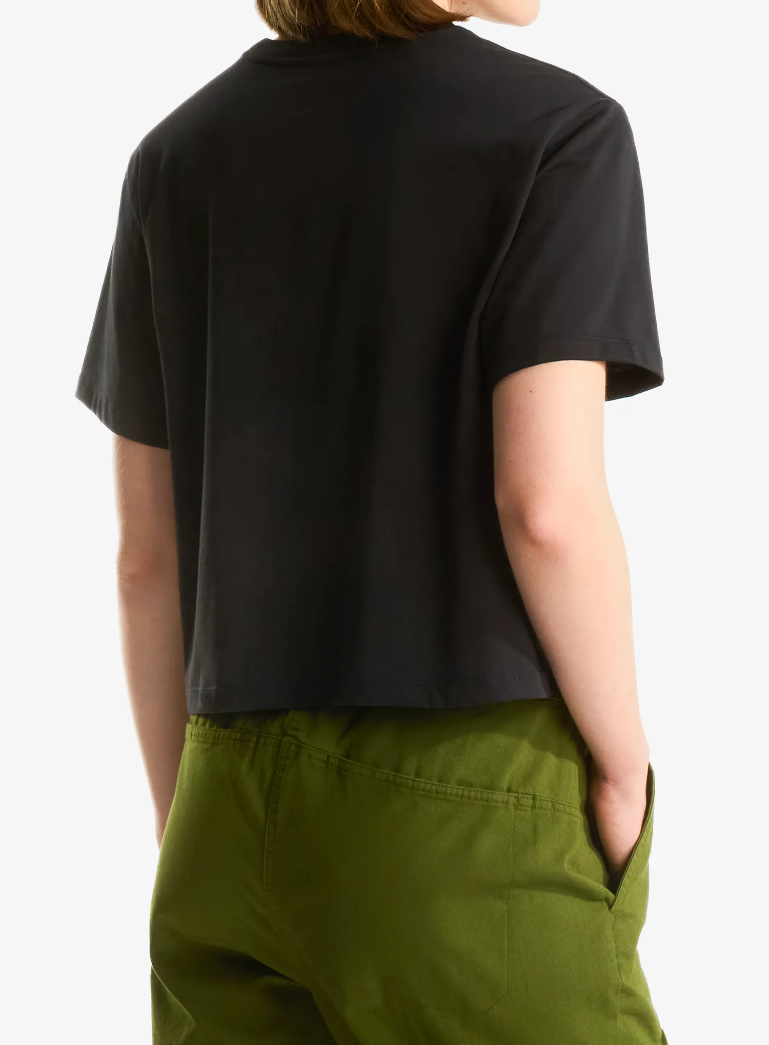 Tričko dámske The North Face Evolution Simple Dome Crop Relaxed SS Tee - black