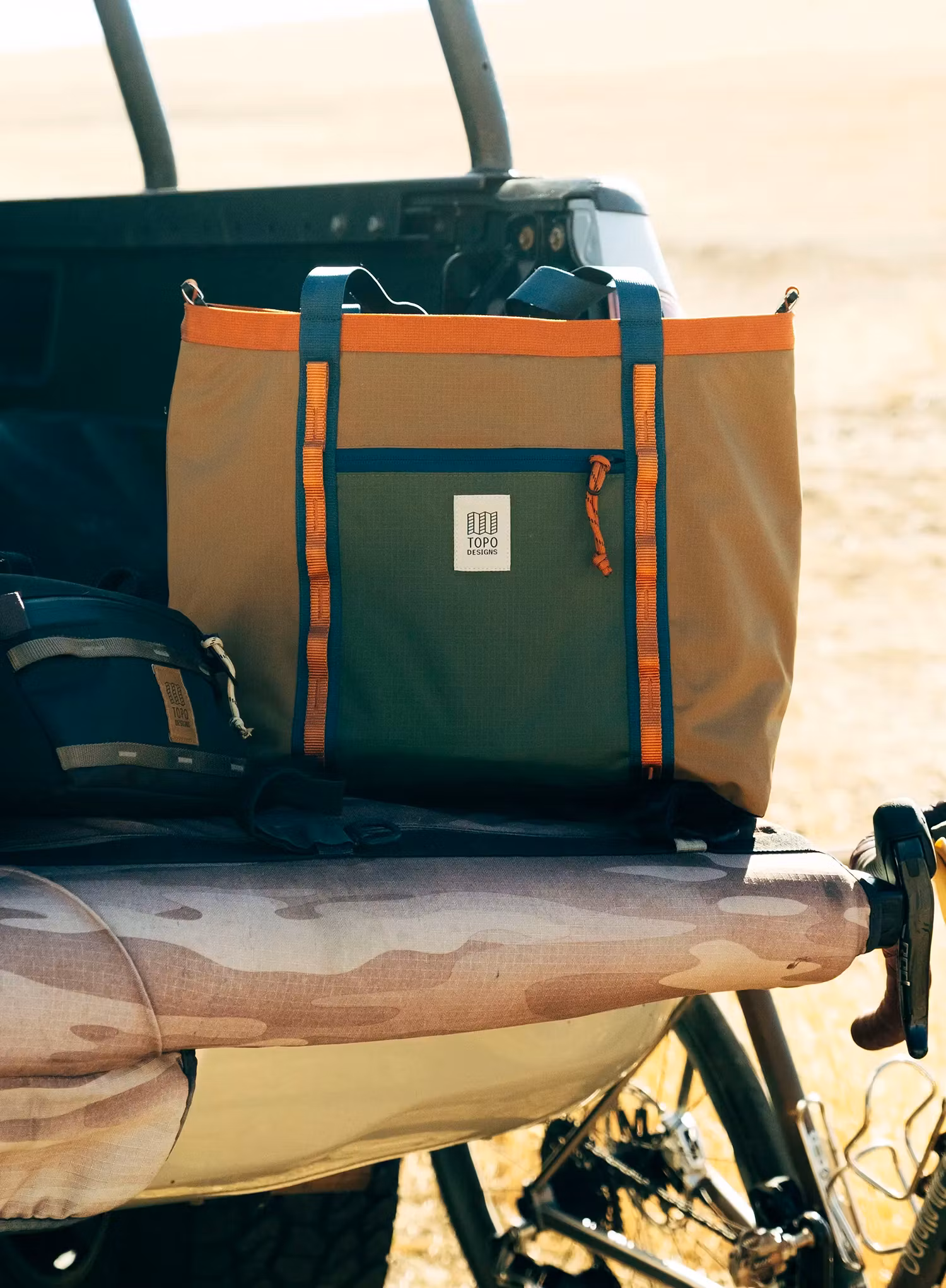 Taška na bicykel na riadidlá Topo Designs Bike Bag - woodland/terracotta